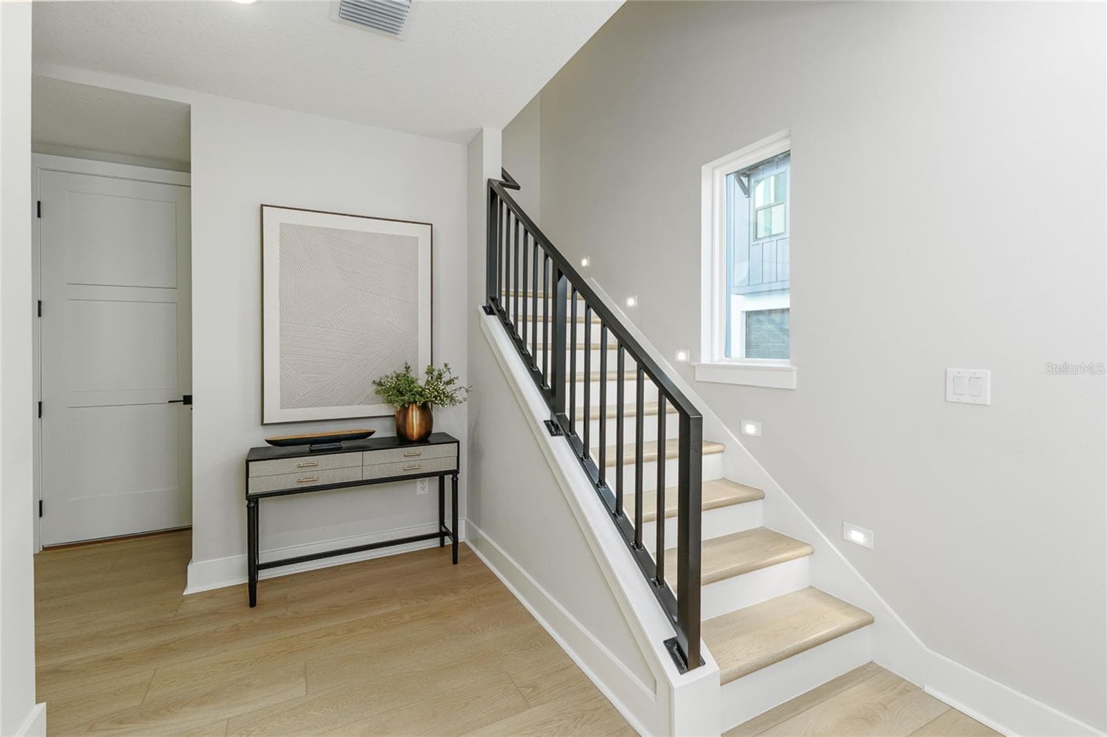 Townhouse at 3009 1ST AVE N, ST PETERSBURG, photo 6 of 35
