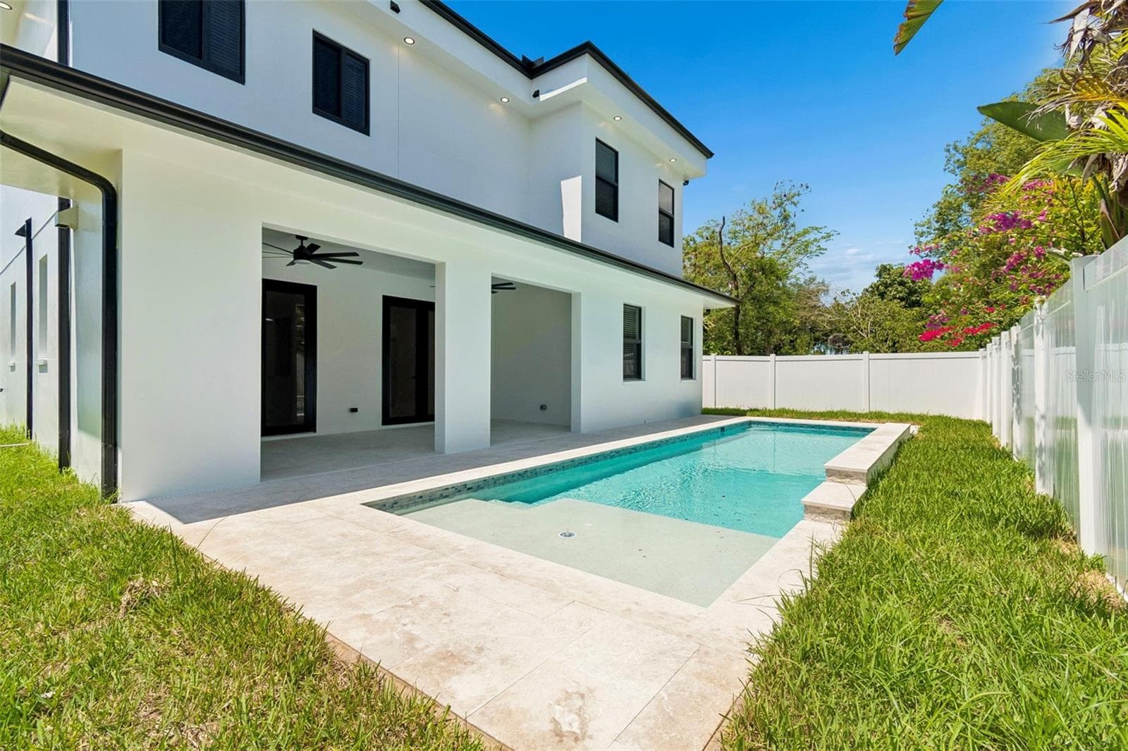 Single Family Residence at 4101 W MANGO AVE, TAMPA, photo 2 of 83