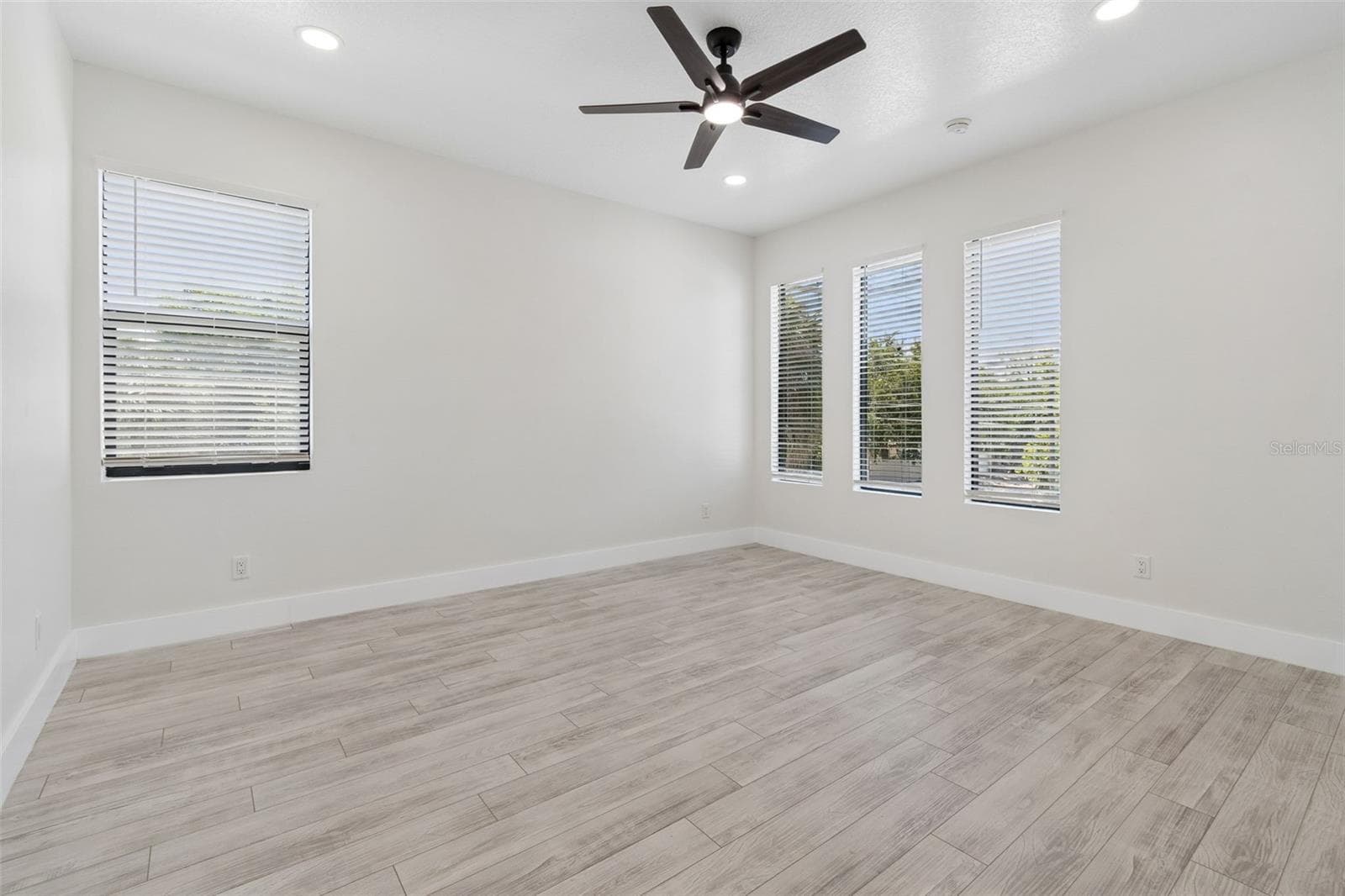 Single Family Residence at 4101 W MANGO AVE, TAMPA, photo 50 of 83