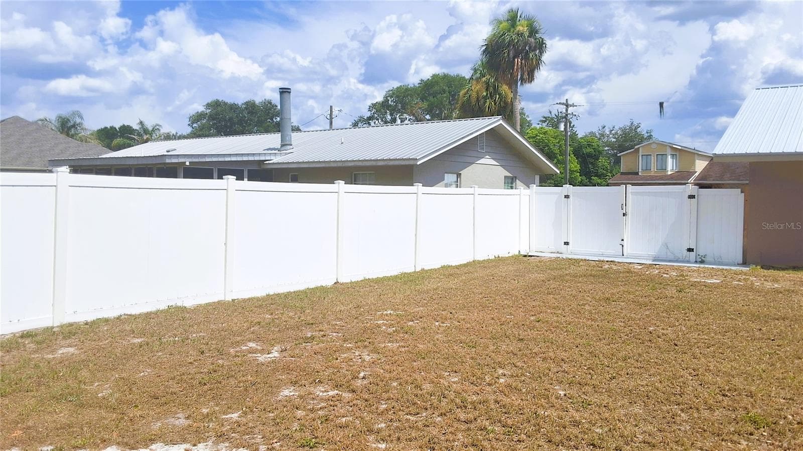 Fully Fenced - 40 SE CHINICA DR, SUMMERFIELD
