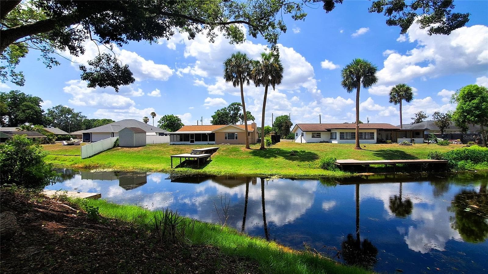 Lake Life - 40 SE CHINICA DR, SUMMERFIELD