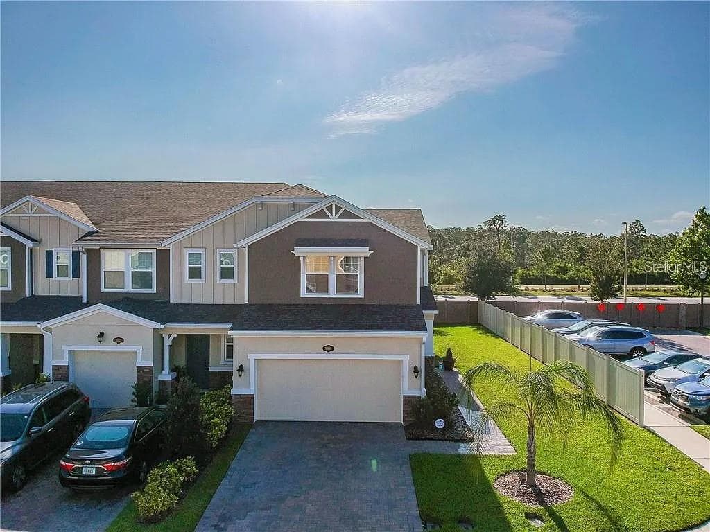 Townhouse at 18814 CORNUTA ST, LUTZ, photo 3 of 51