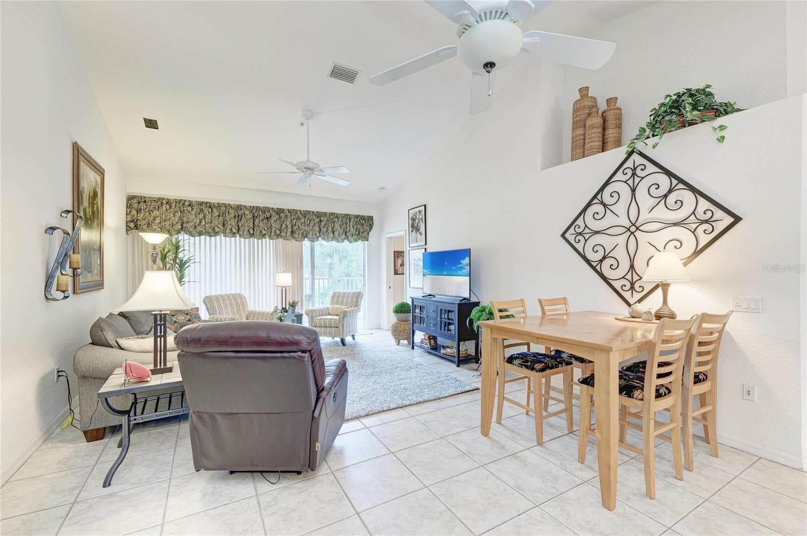 Condominium at 6821 FAIRVIEW TER #6821, BRADENTON, photo 2 of 78