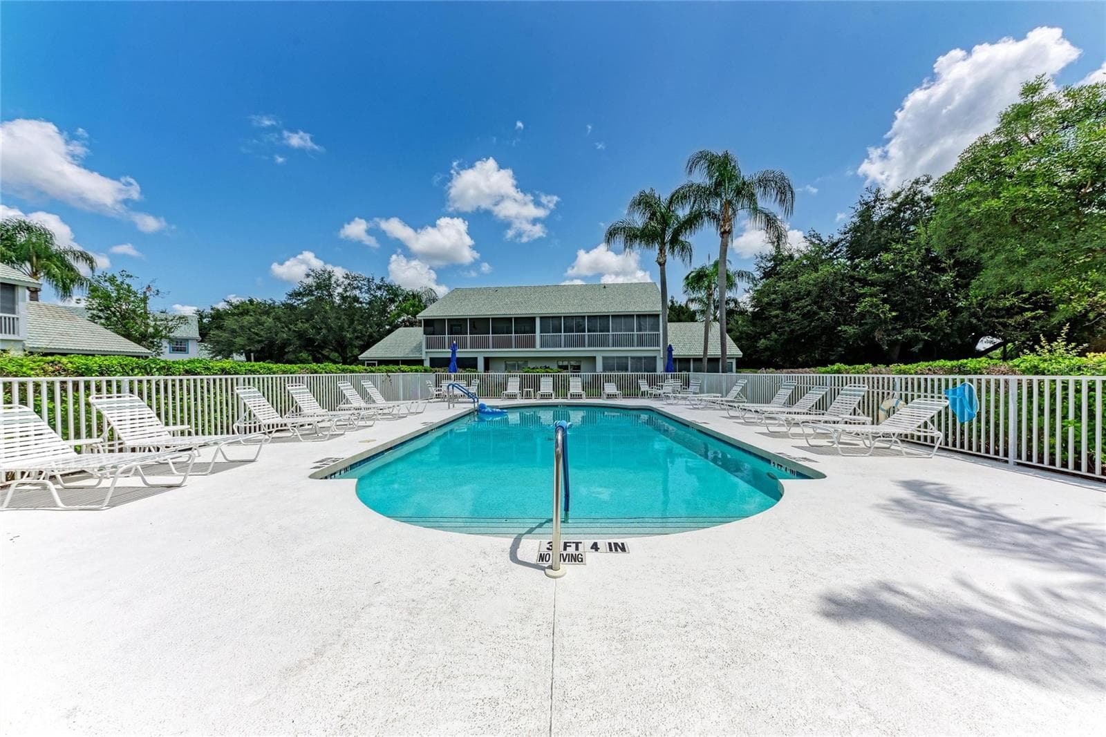 Community Pool - 6821 FAIRVIEW TER #6821, BRADENTON