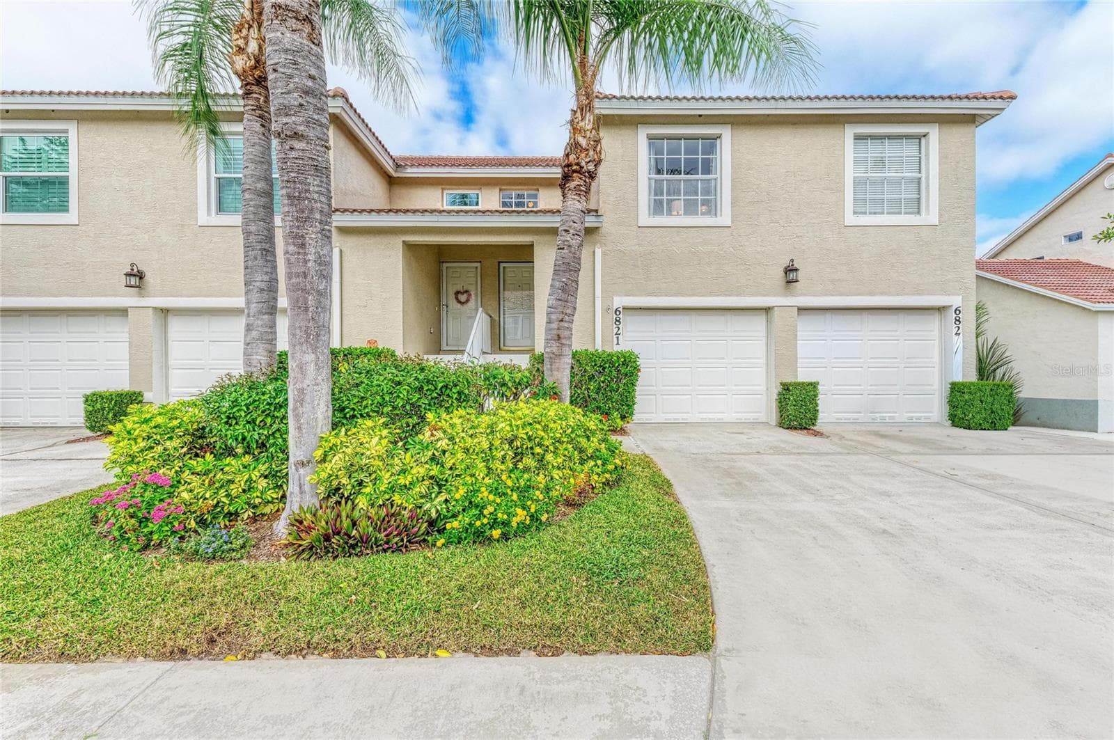 6821 FAIRVIEW TER #6821
