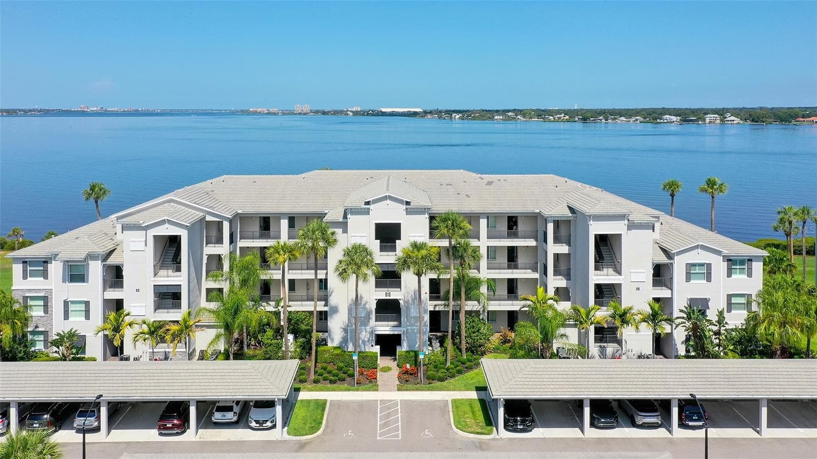 Condominium at 910 TIDEWATER SHORES LOOP #103, BRADENTON, photo 3 of 68