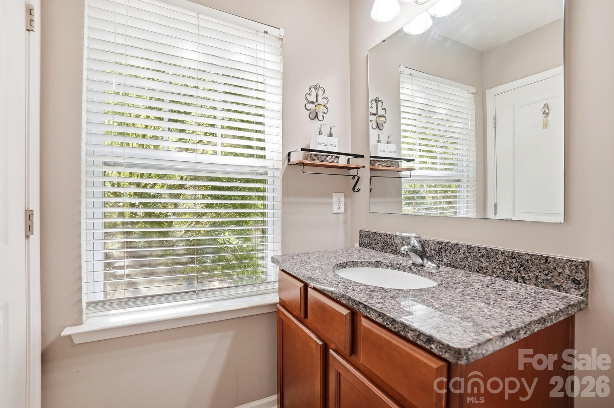 Single Family Residence at 11608 Galashiels Drive, Huntersville, photo 16 of 26