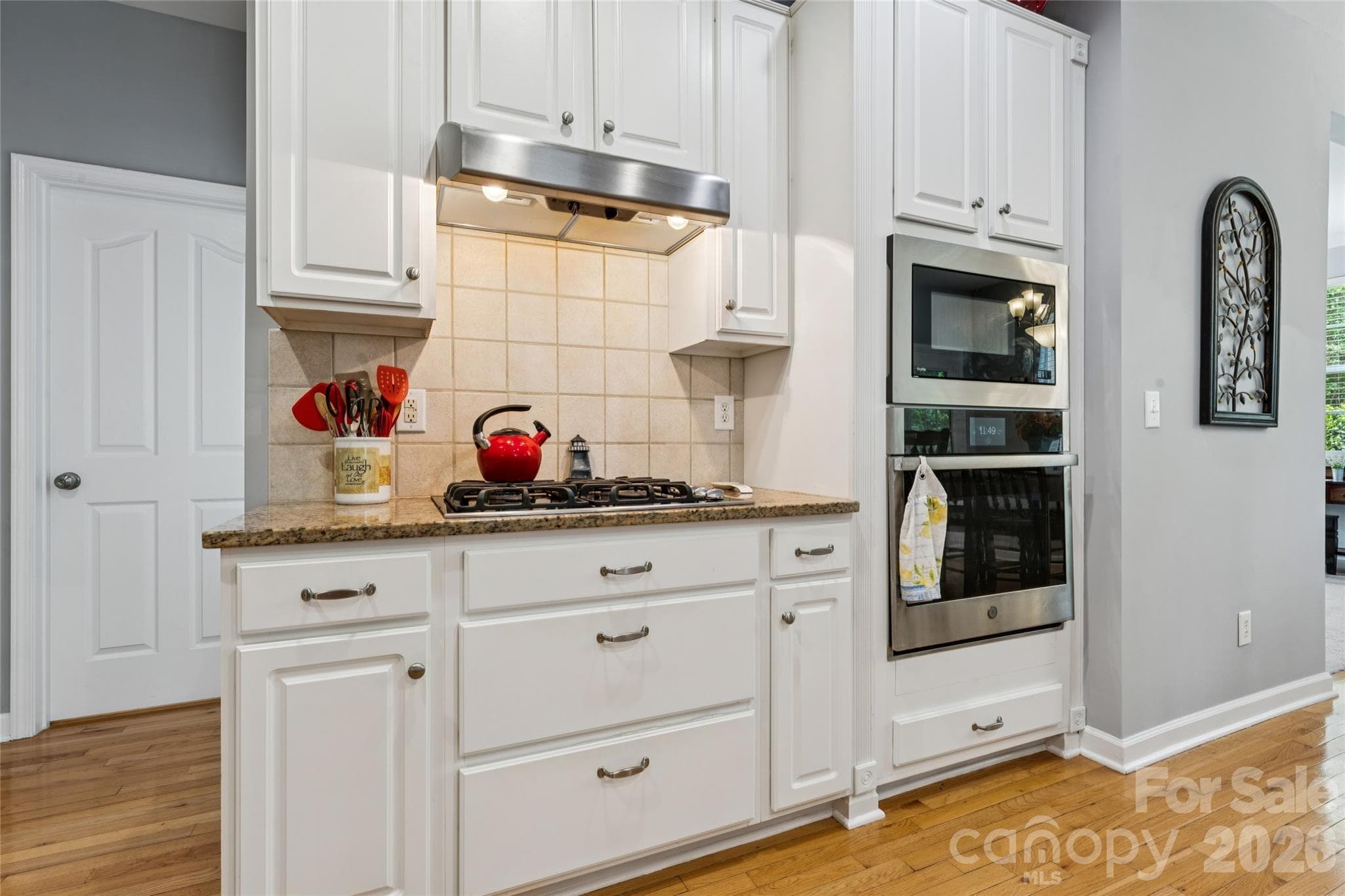 Single Family Residence at 8108 Penman Springs Drive, Waxhaw, photo 19 of 45