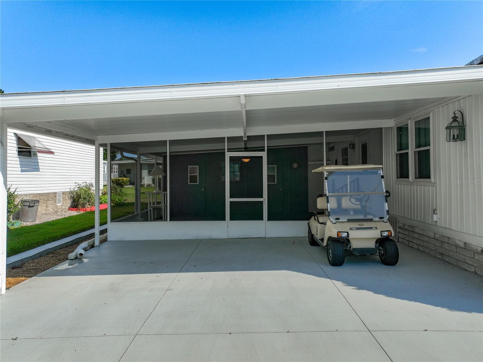 Front Exterior - 1925 BROOKSIDE DR, MOUNT DORA