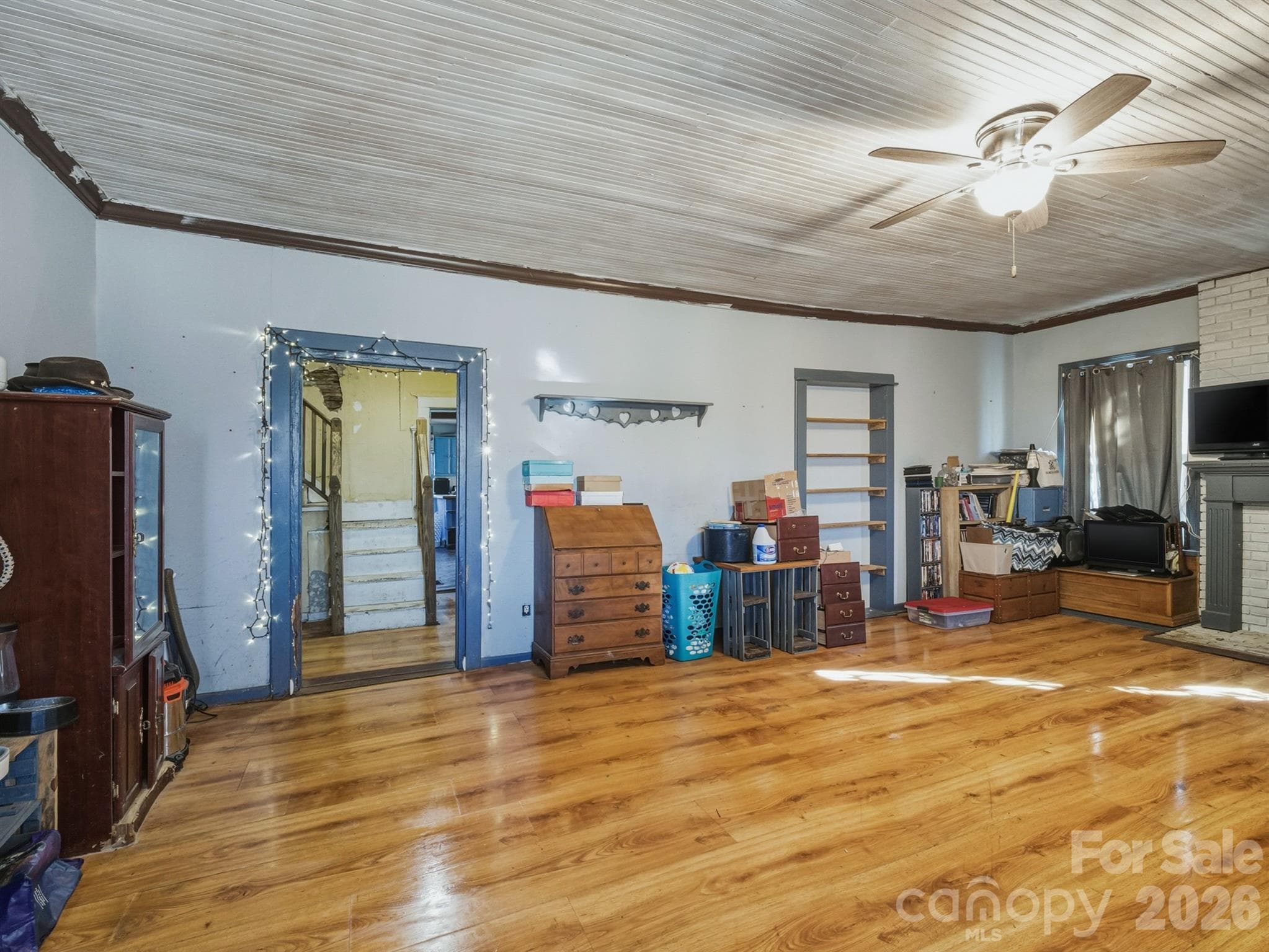 Single Family Residence at 3030 Shannon Street, Sharon, photo 4 of 23