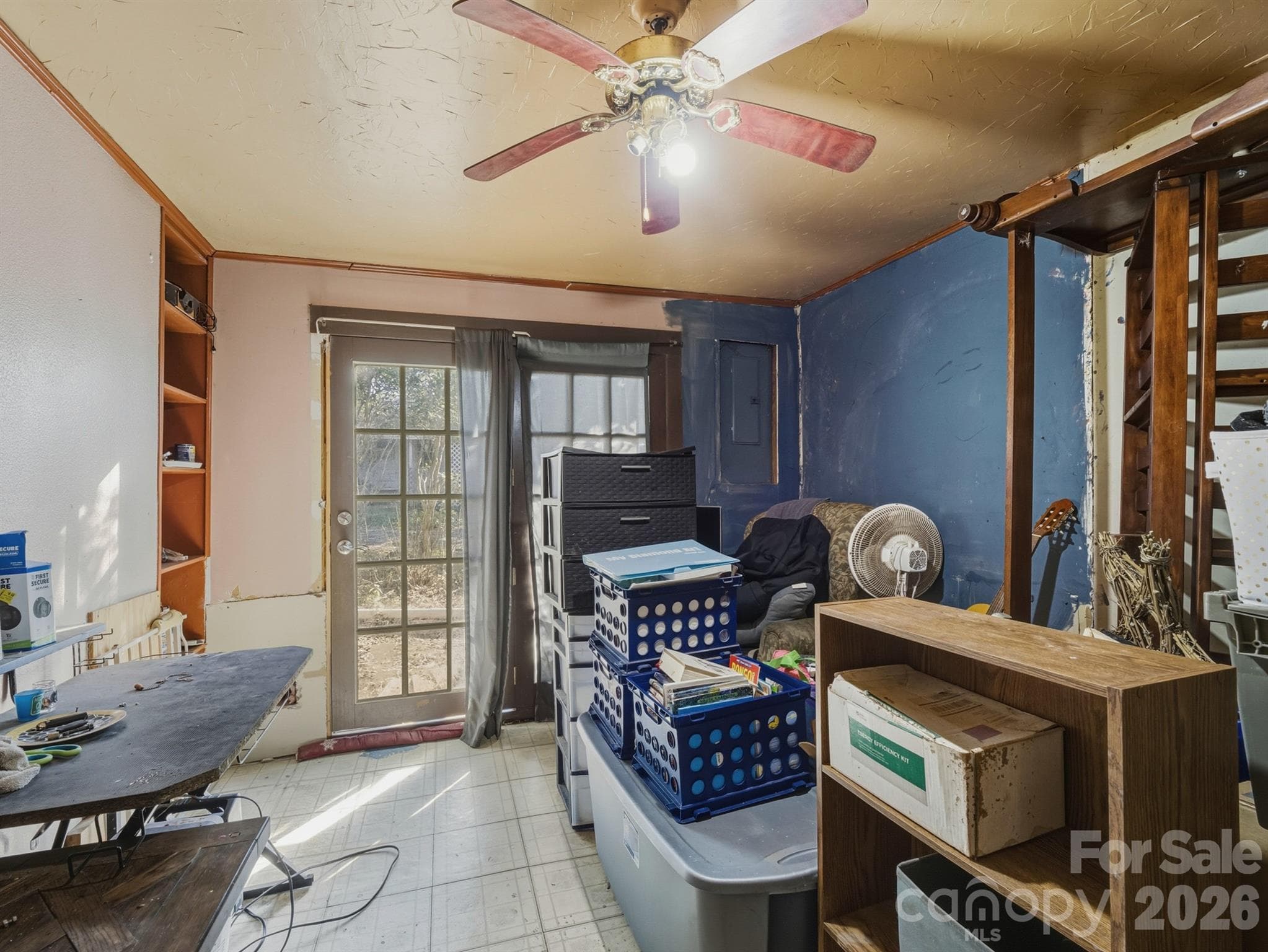 Single Family Residence at 3030 Shannon Street, Sharon, photo 6 of 23