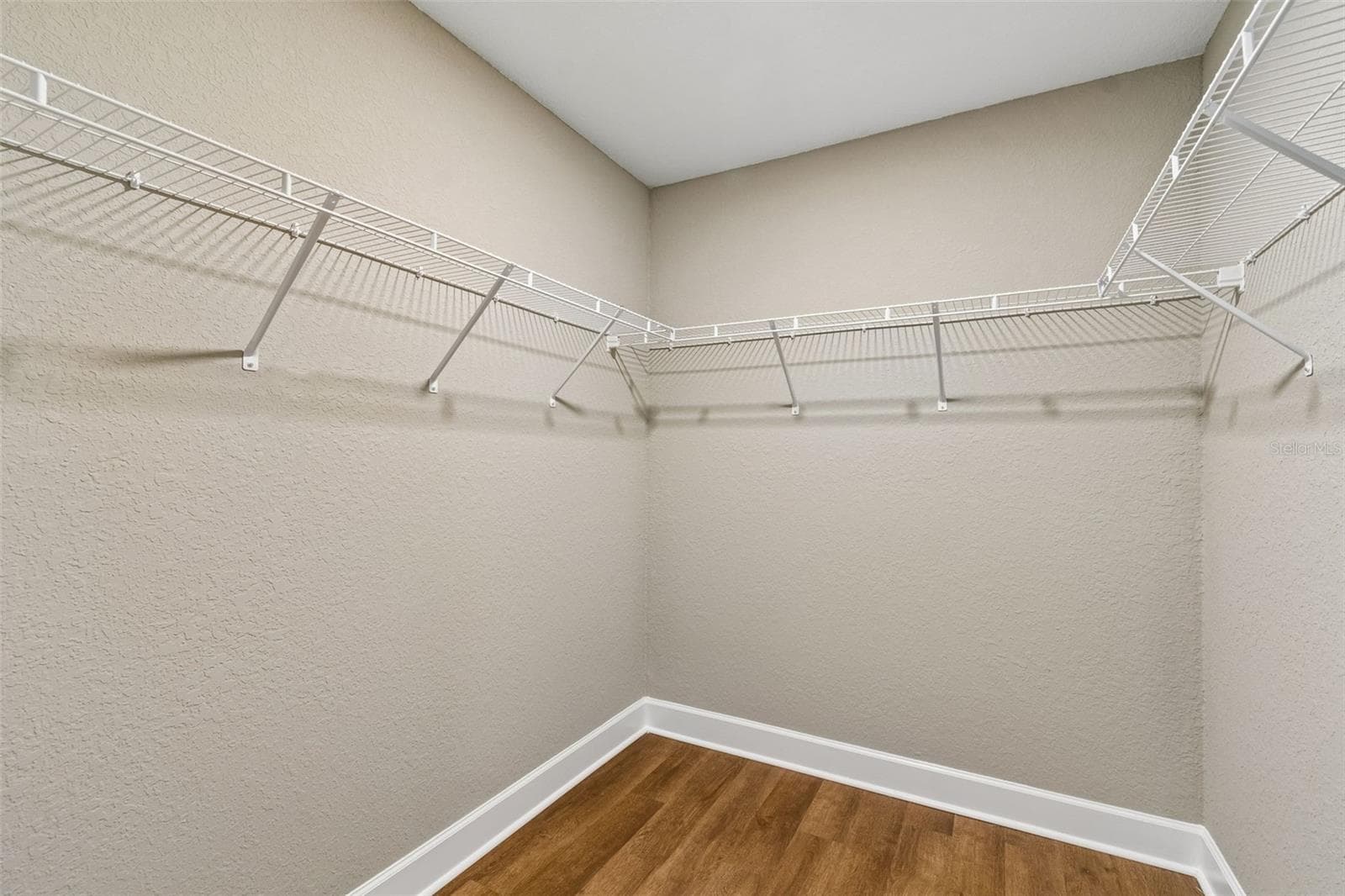 Single Family Residence at 11133 KO DR, LAKELAND, photo 16 of 40
