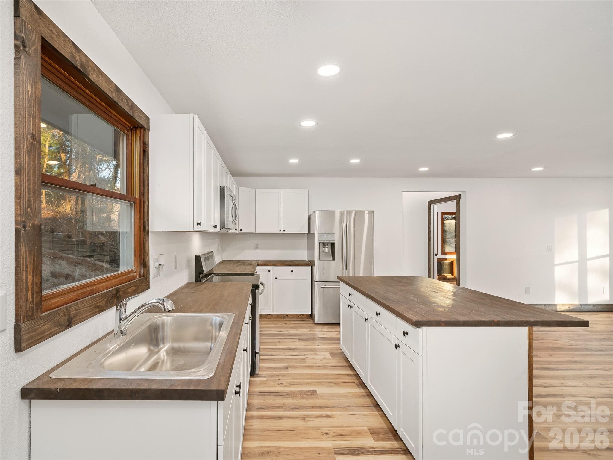 Single Family Residence at Burnsville, photo 8 of 33