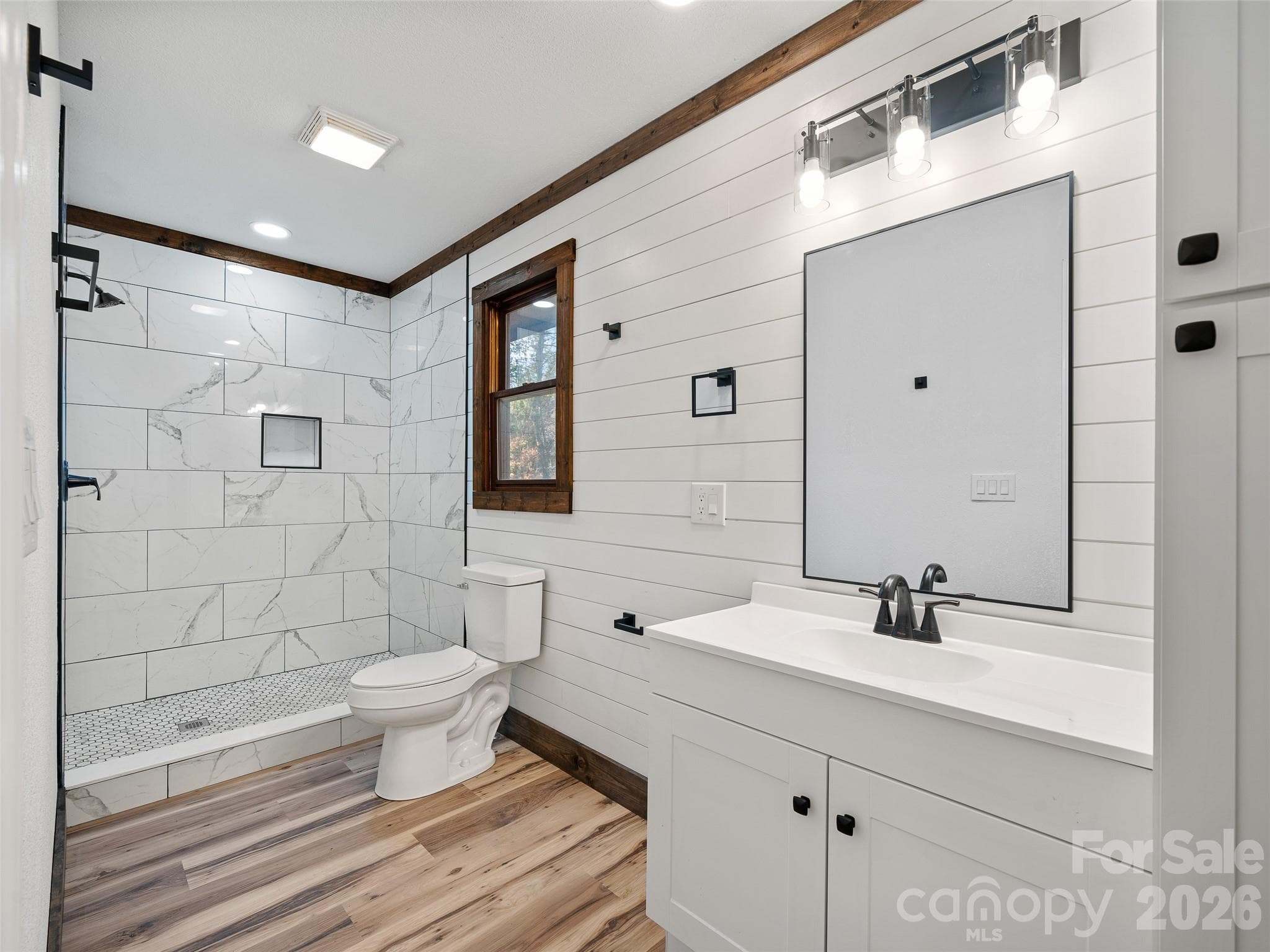 Single Family Residence at Burnsville, photo 17 of 33