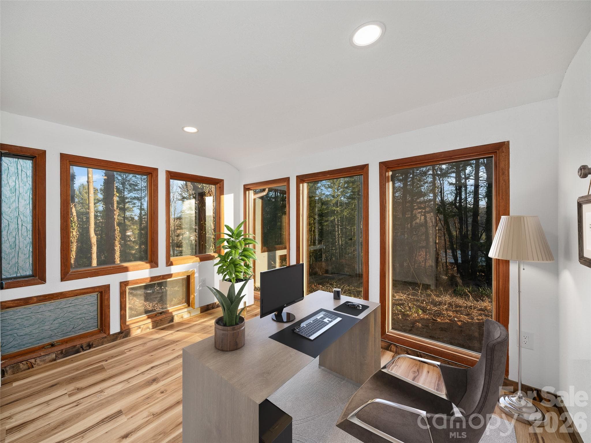 Office - Virtual Staging - Burnsville
