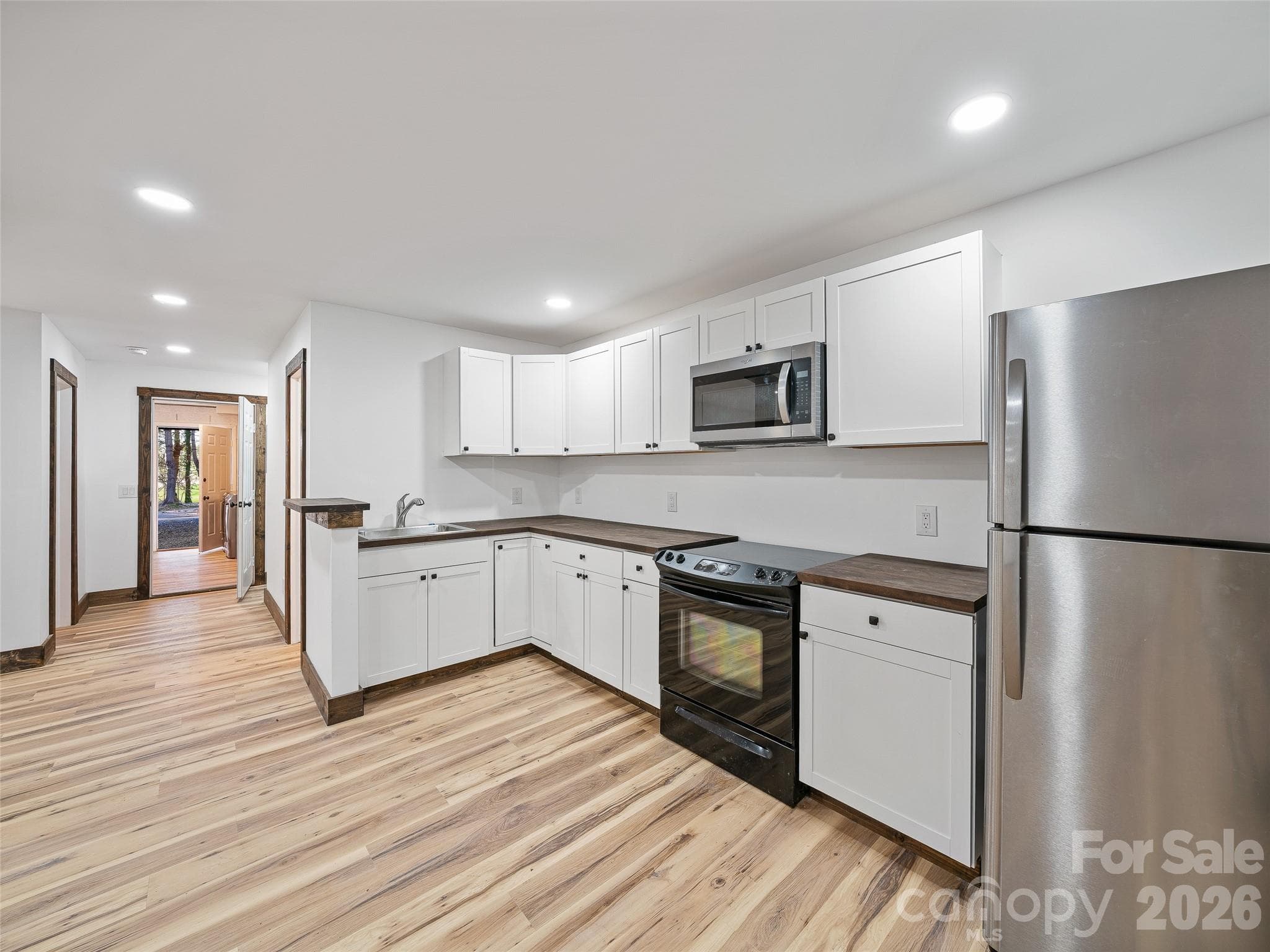 Basement Kitchen - Burnsville