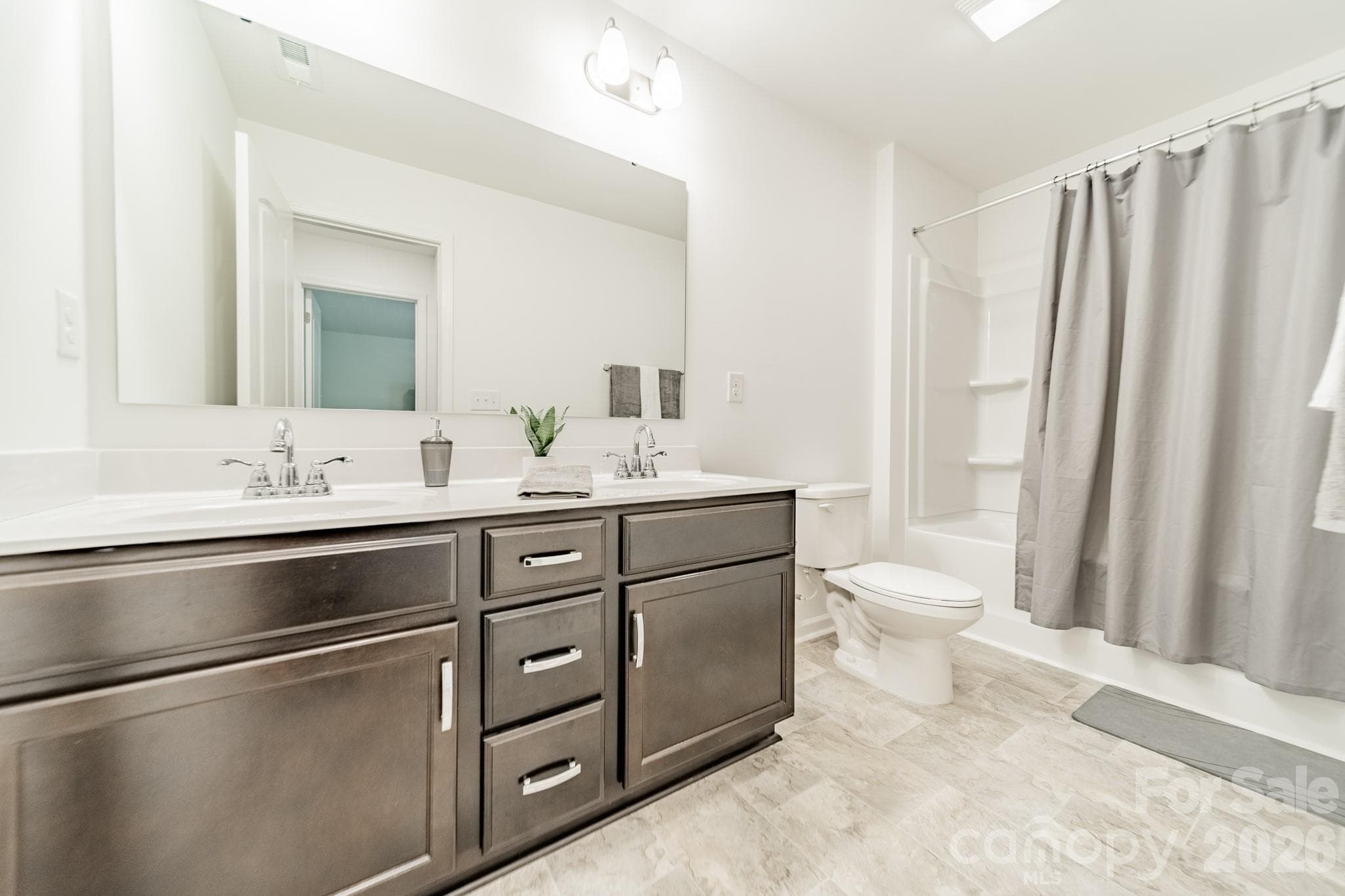 Single Family Residence at 11178 Argosy Drive, Lancaster, photo 21 of 34