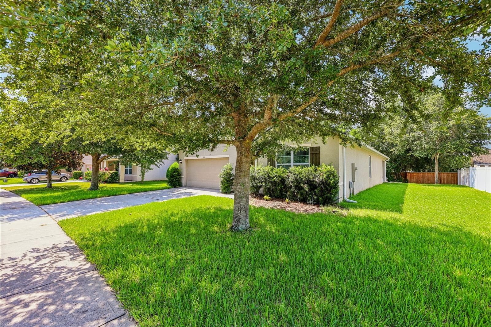 Single Family Residence at 806 GRAND PARK CT, DELAND, photo 6 of 28