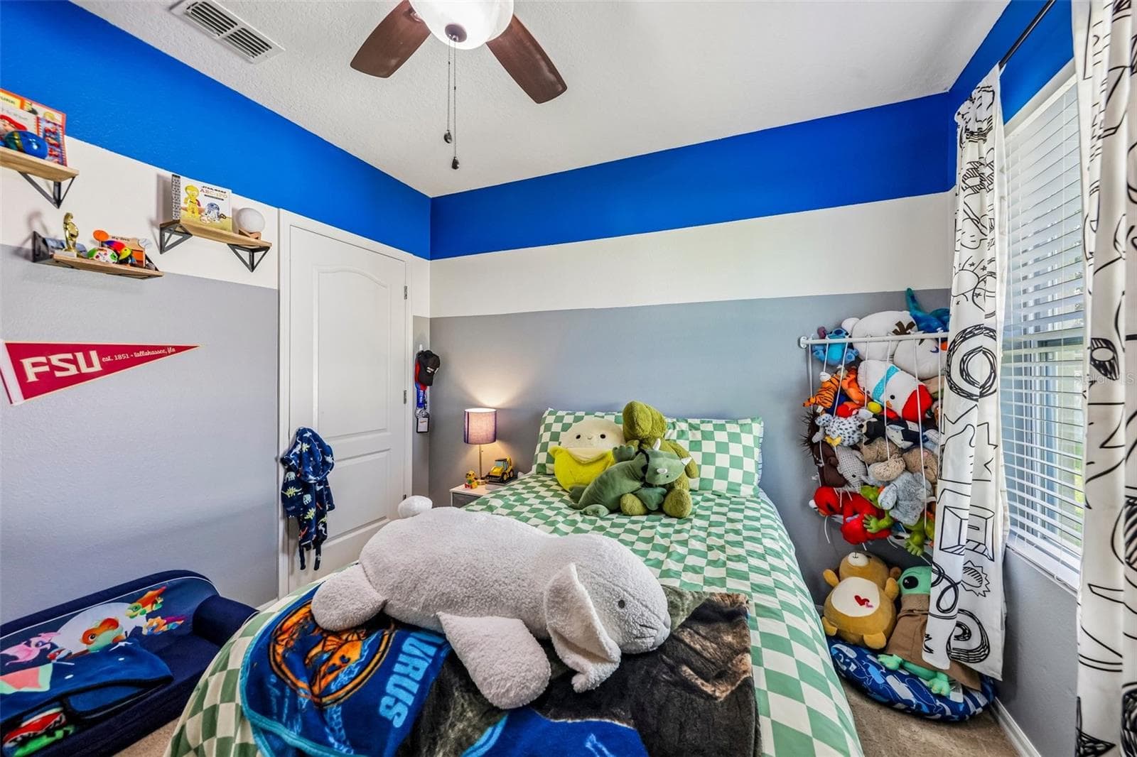 Single Family Residence at 806 GRAND PARK CT, DELAND, photo 18 of 28