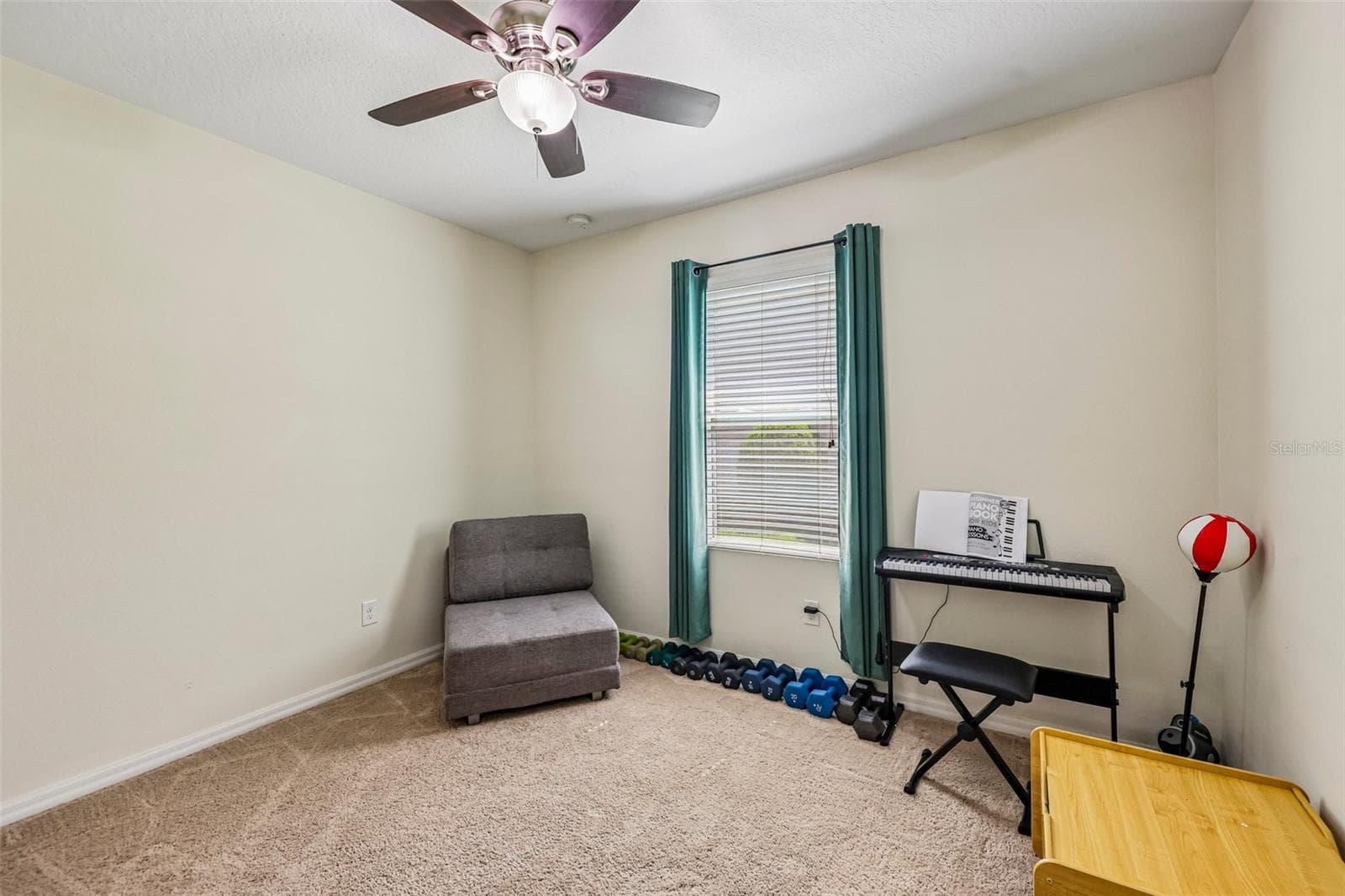 Single Family Residence at 806 GRAND PARK CT, DELAND, photo 19 of 28