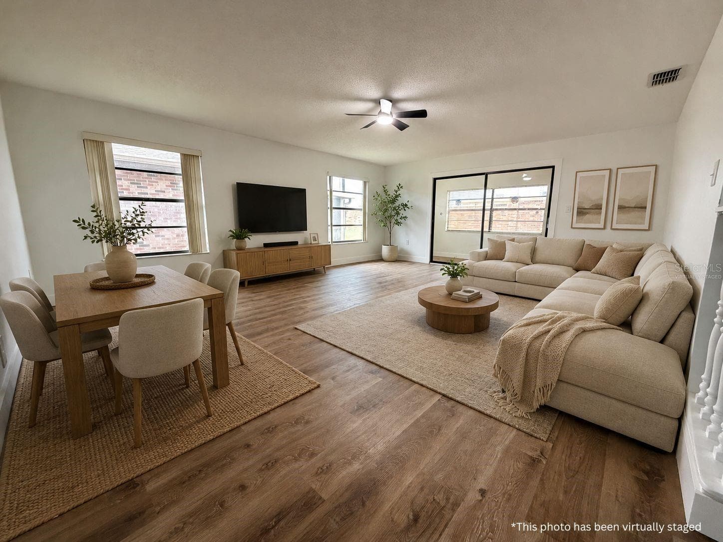 VIRTUALLY STAGED - 661 LAKE CAROLYN CIR, LAKELAND