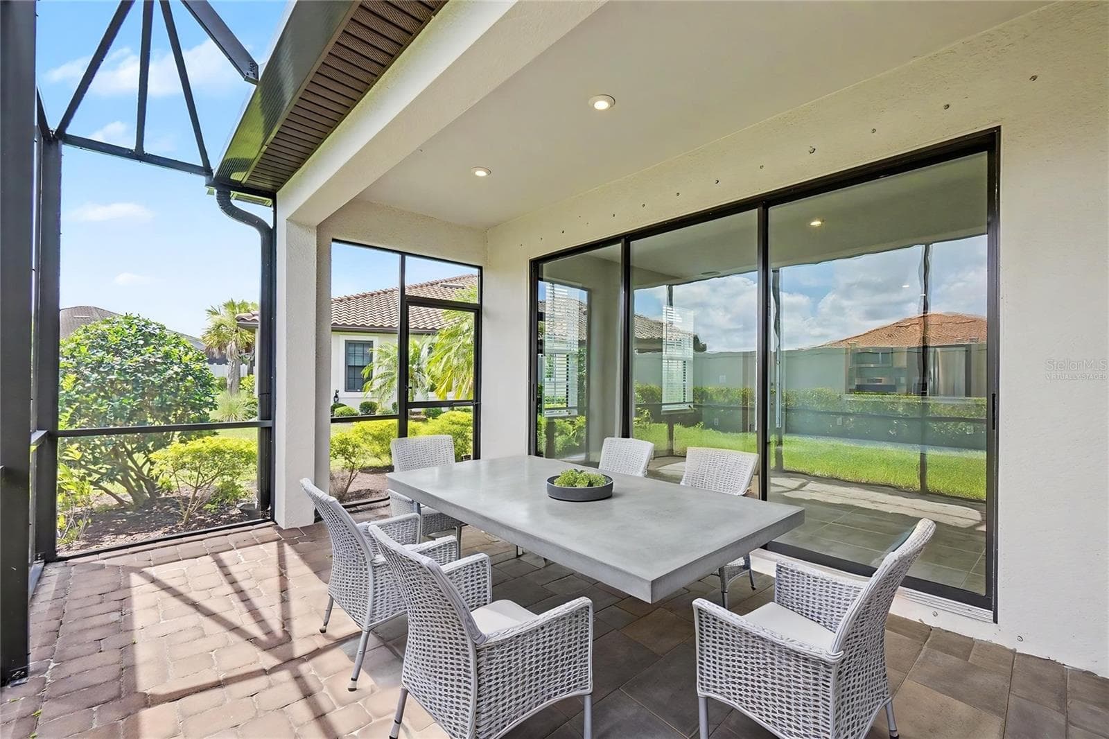 Virtually Staged - 10930 WENDOVER DR, PALMETTO