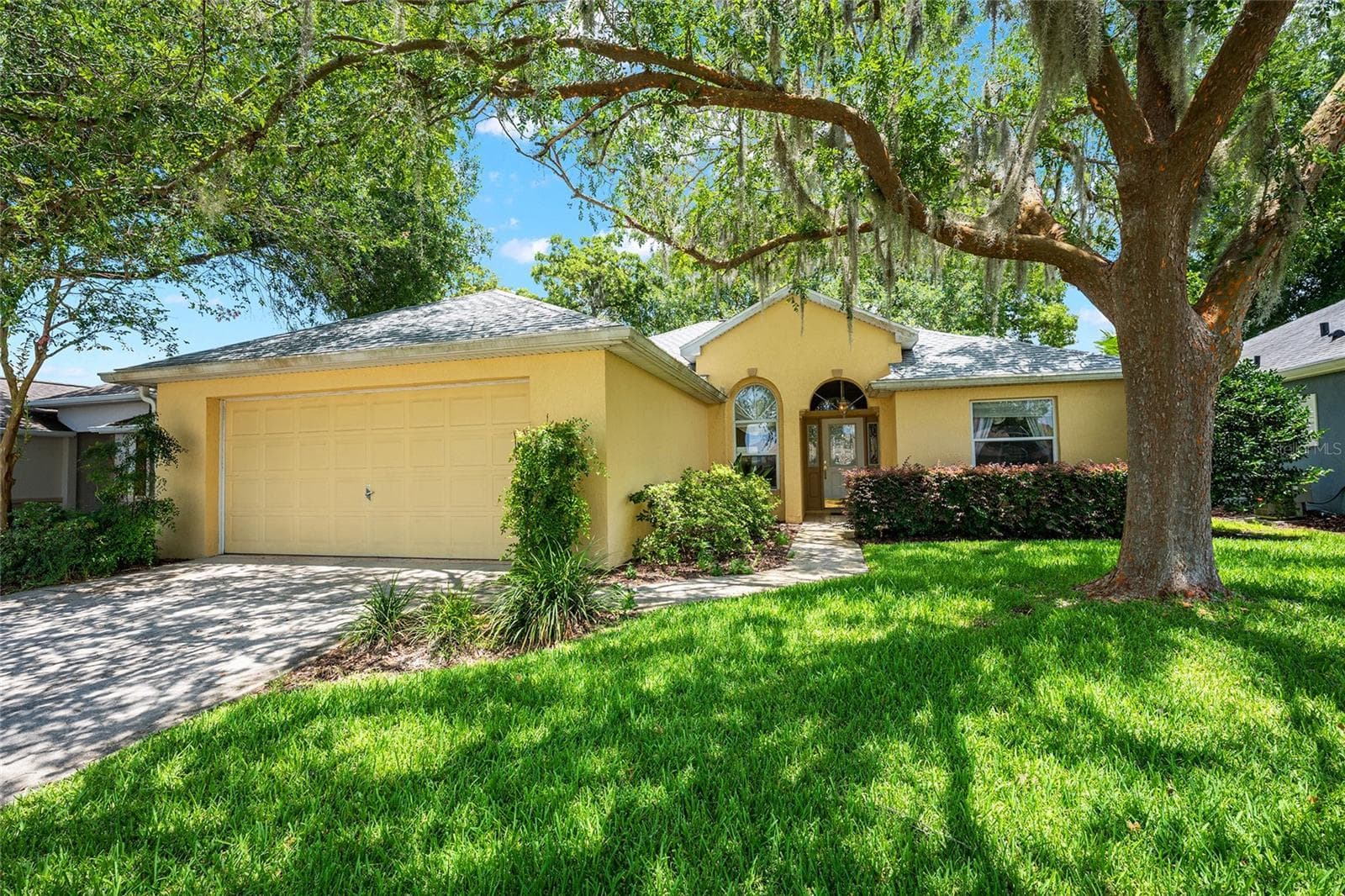 Single Family Residence at 11262 SW 73RD CIR, OCALA, photo 2 of 76