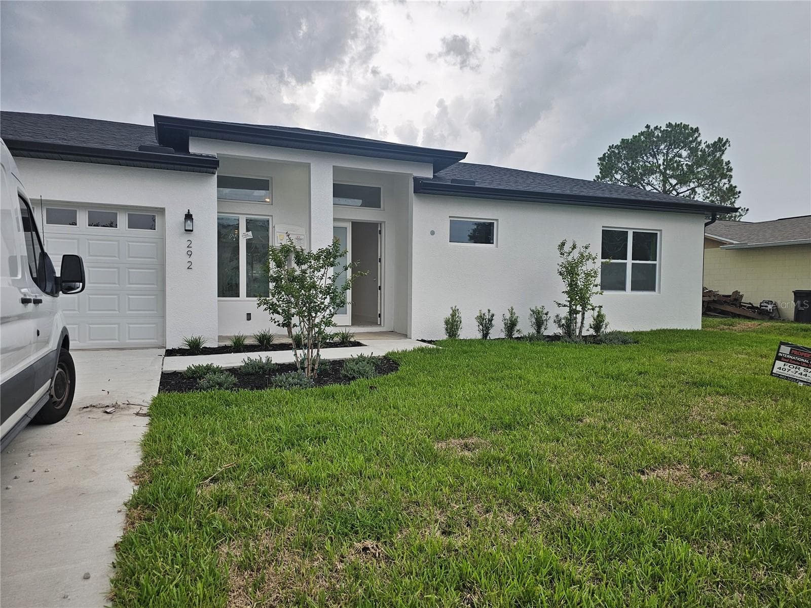 292 GARDENIA RD