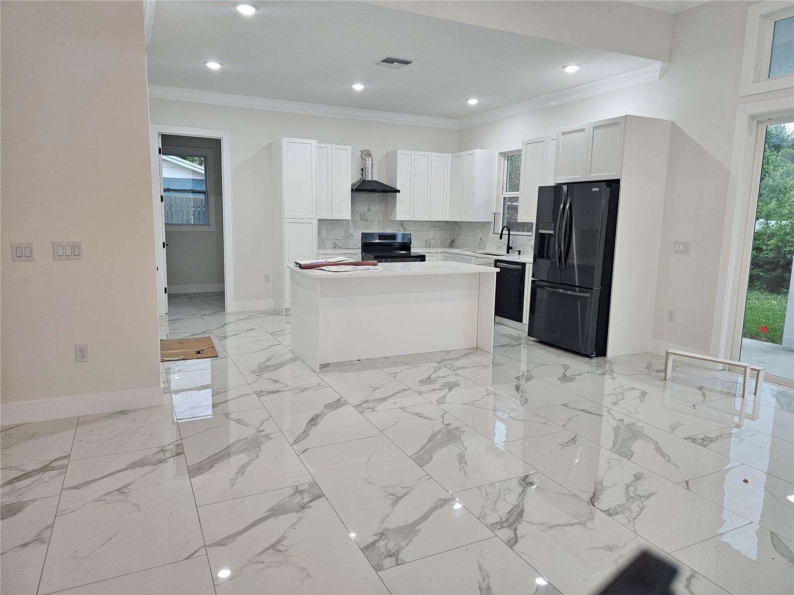 Single Family Residence at 292 GARDENIA RD, KISSIMMEE, photo 7 of 42