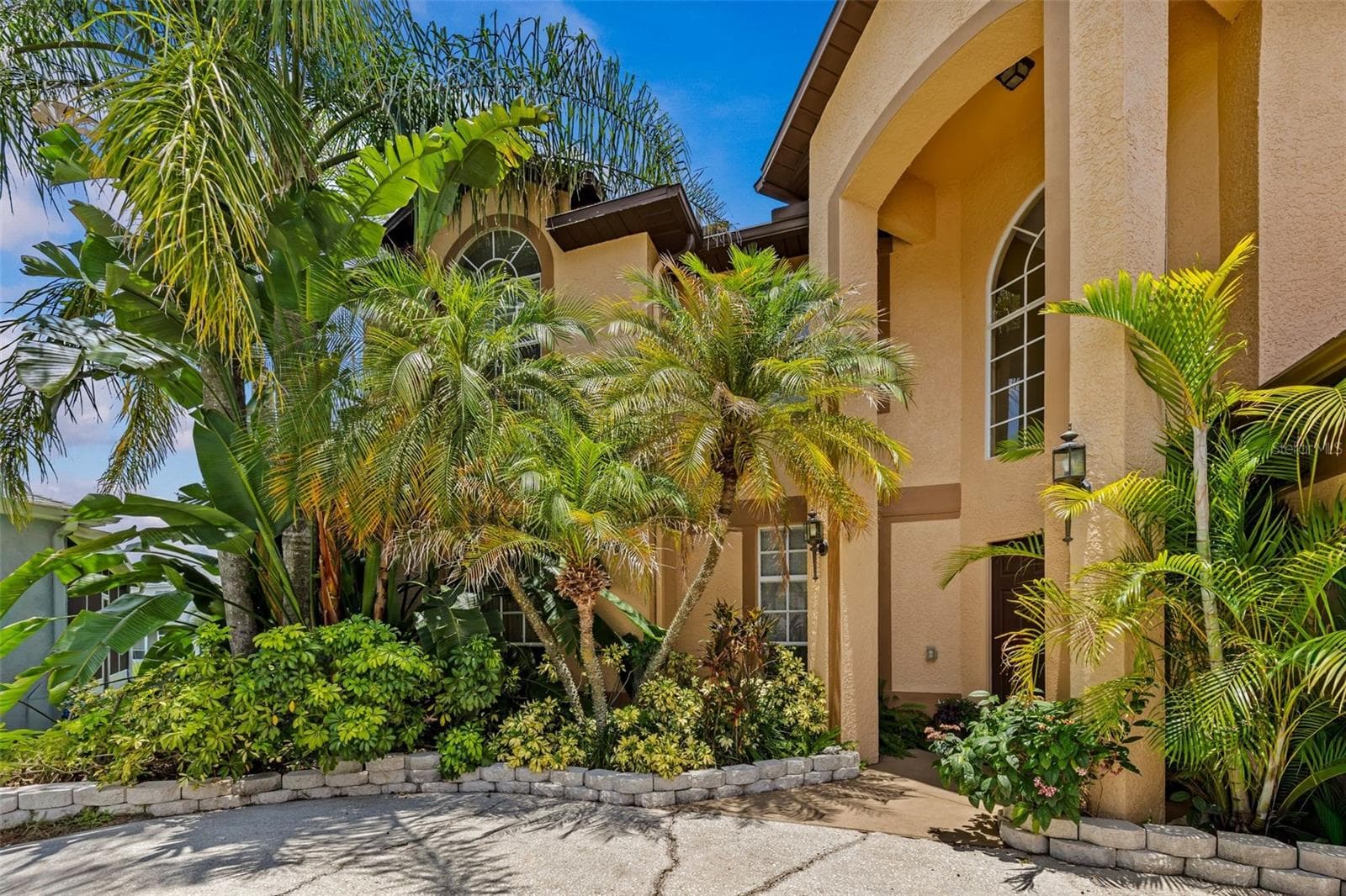 Single Family Residence at 27221 SEA BREEZE WAY, WESLEY CHAPEL, photo 3 of 44