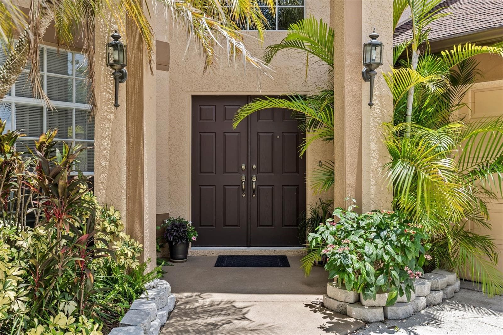 Single Family Residence at 27221 SEA BREEZE WAY, WESLEY CHAPEL, photo 4 of 44