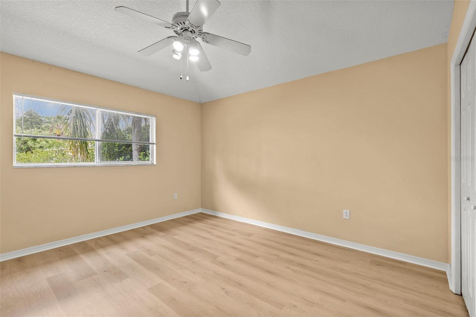 Single Family Residence at 27221 SEA BREEZE WAY, WESLEY CHAPEL, photo 24 of 44
