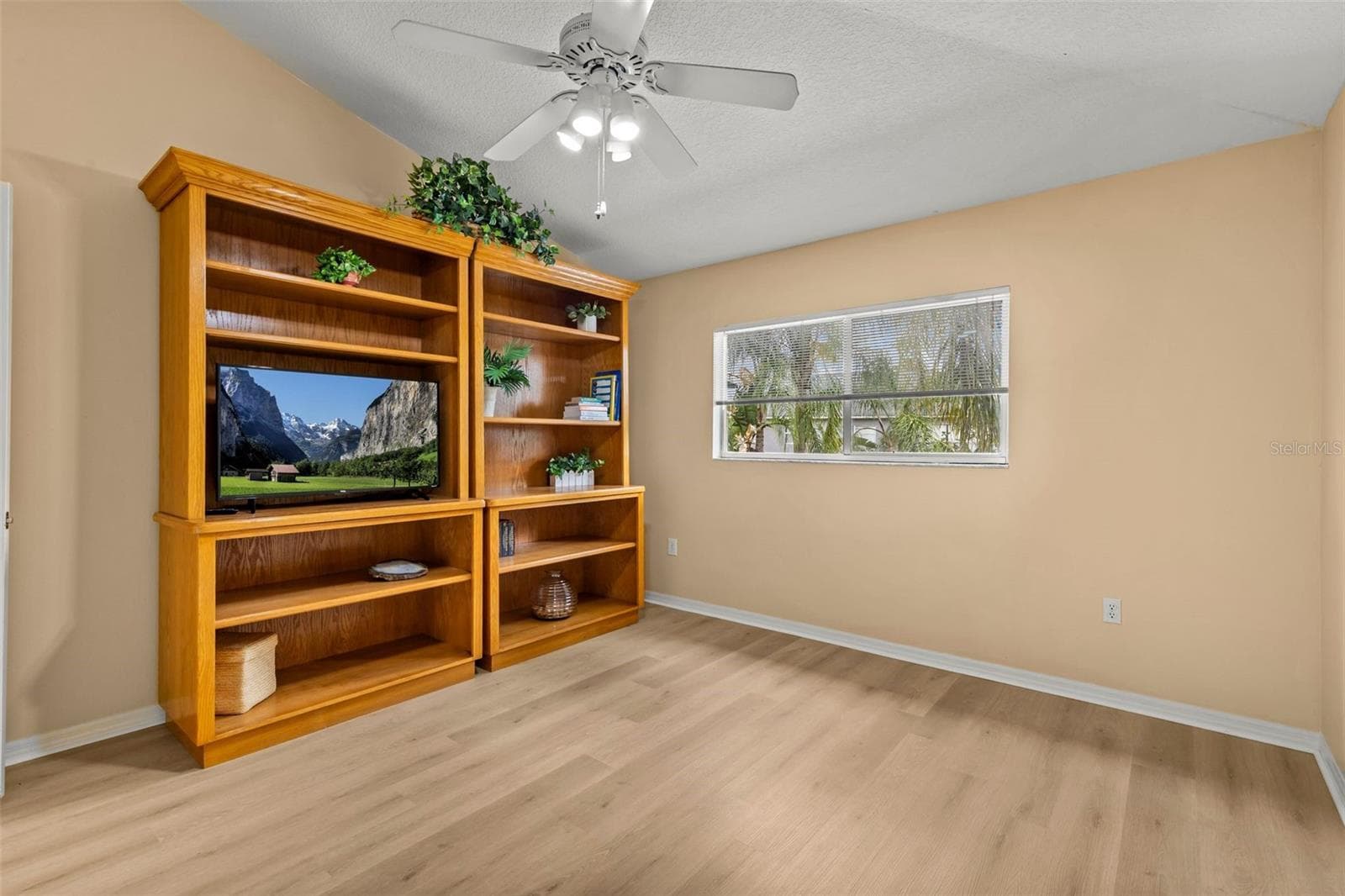 Single Family Residence at 27221 SEA BREEZE WAY, WESLEY CHAPEL, photo 25 of 44