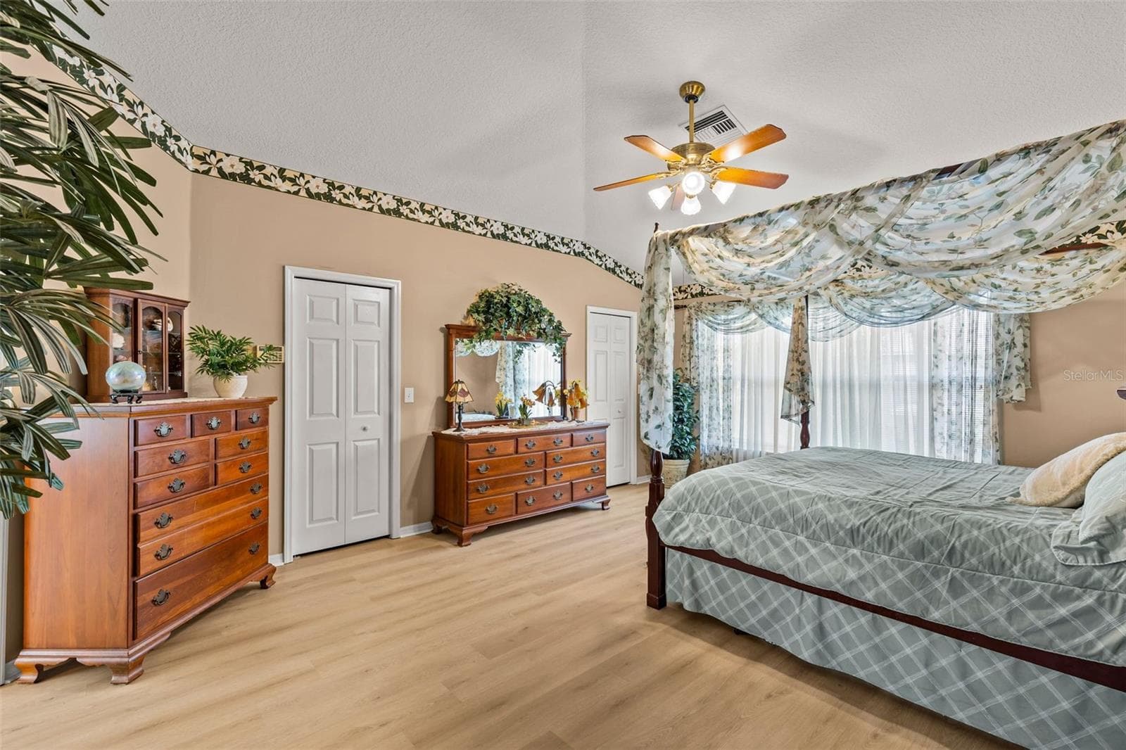 Single Family Residence at 27221 SEA BREEZE WAY, WESLEY CHAPEL, photo 32 of 44