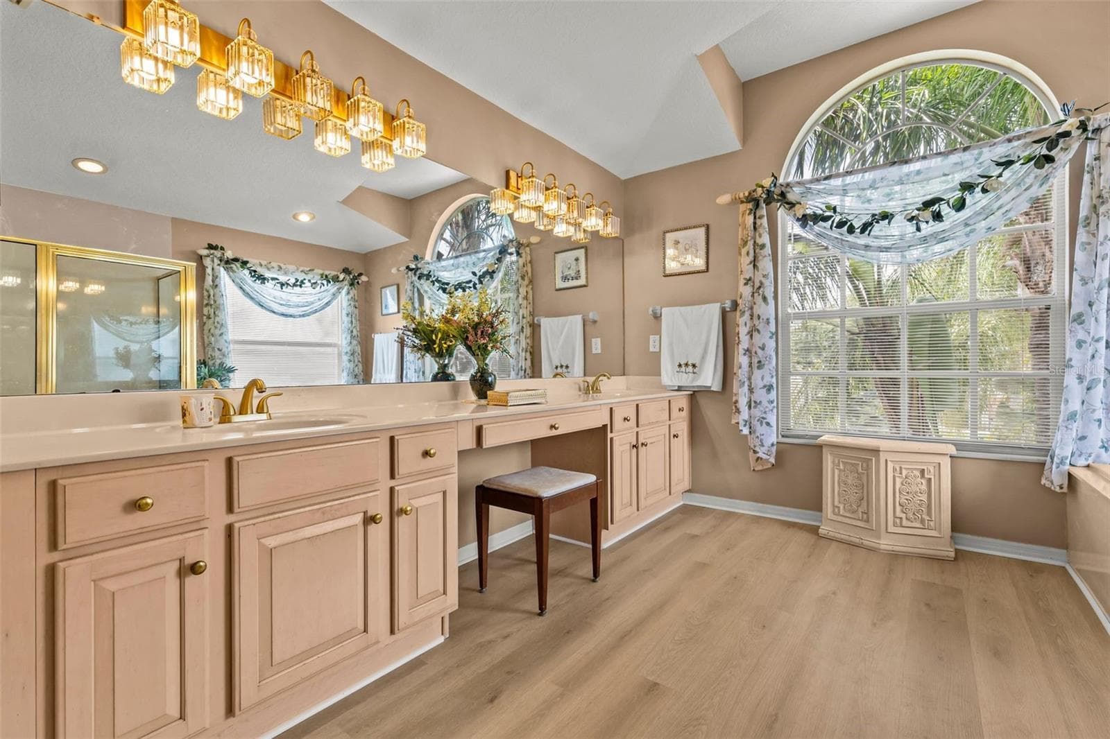 Single Family Residence at 27221 SEA BREEZE WAY, WESLEY CHAPEL, photo 35 of 44