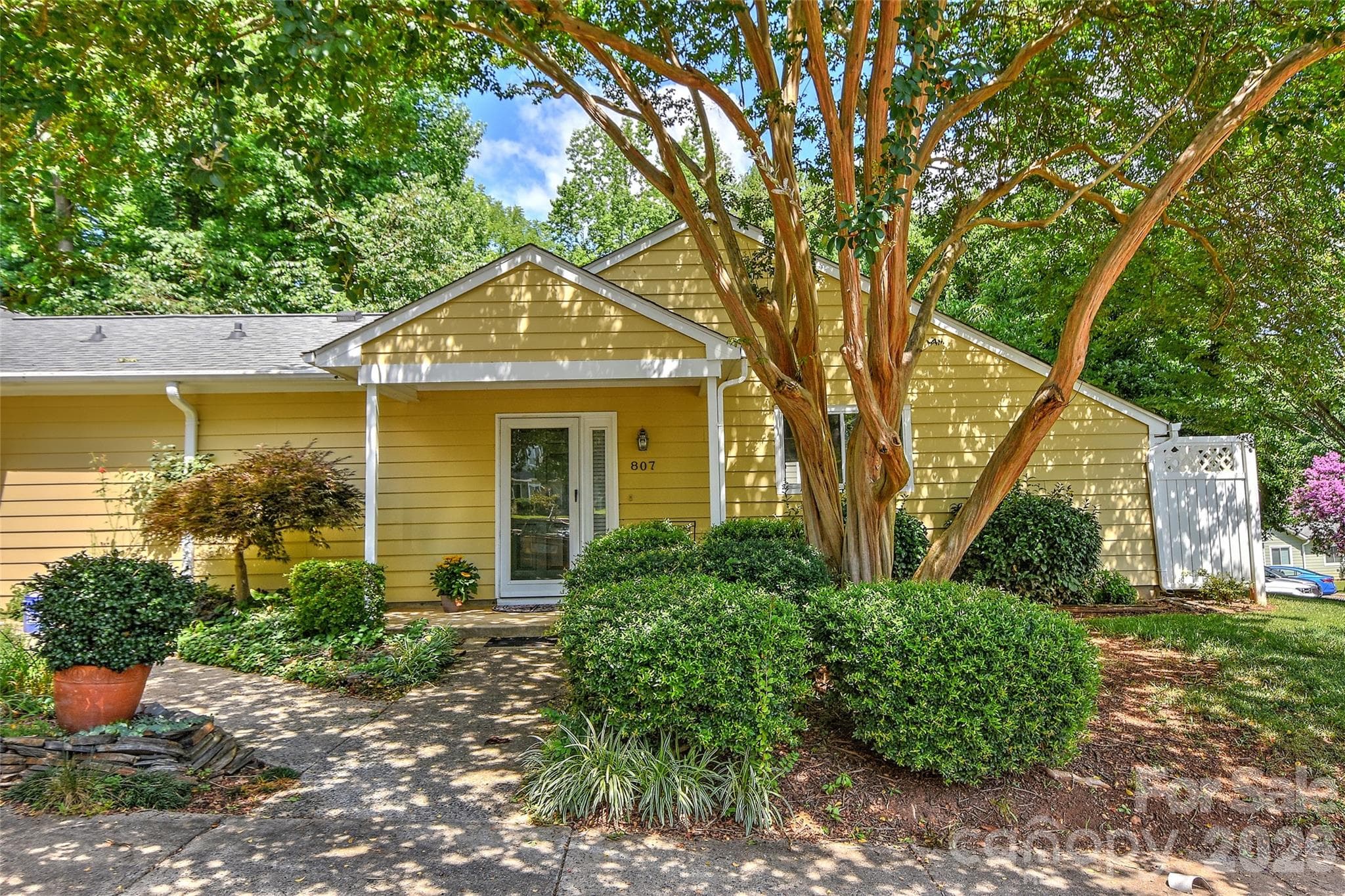 Townhouse at Charlotte, photo 2 of 35