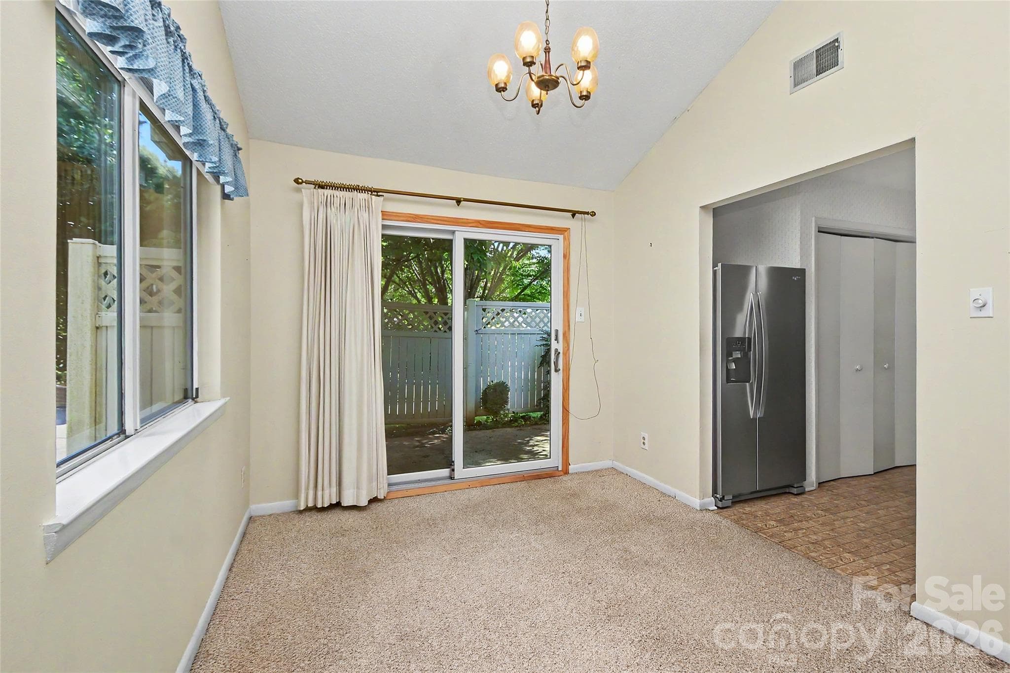 Townhouse at 807 Sardis Cove Drive, Charlotte, photo 10 of 35