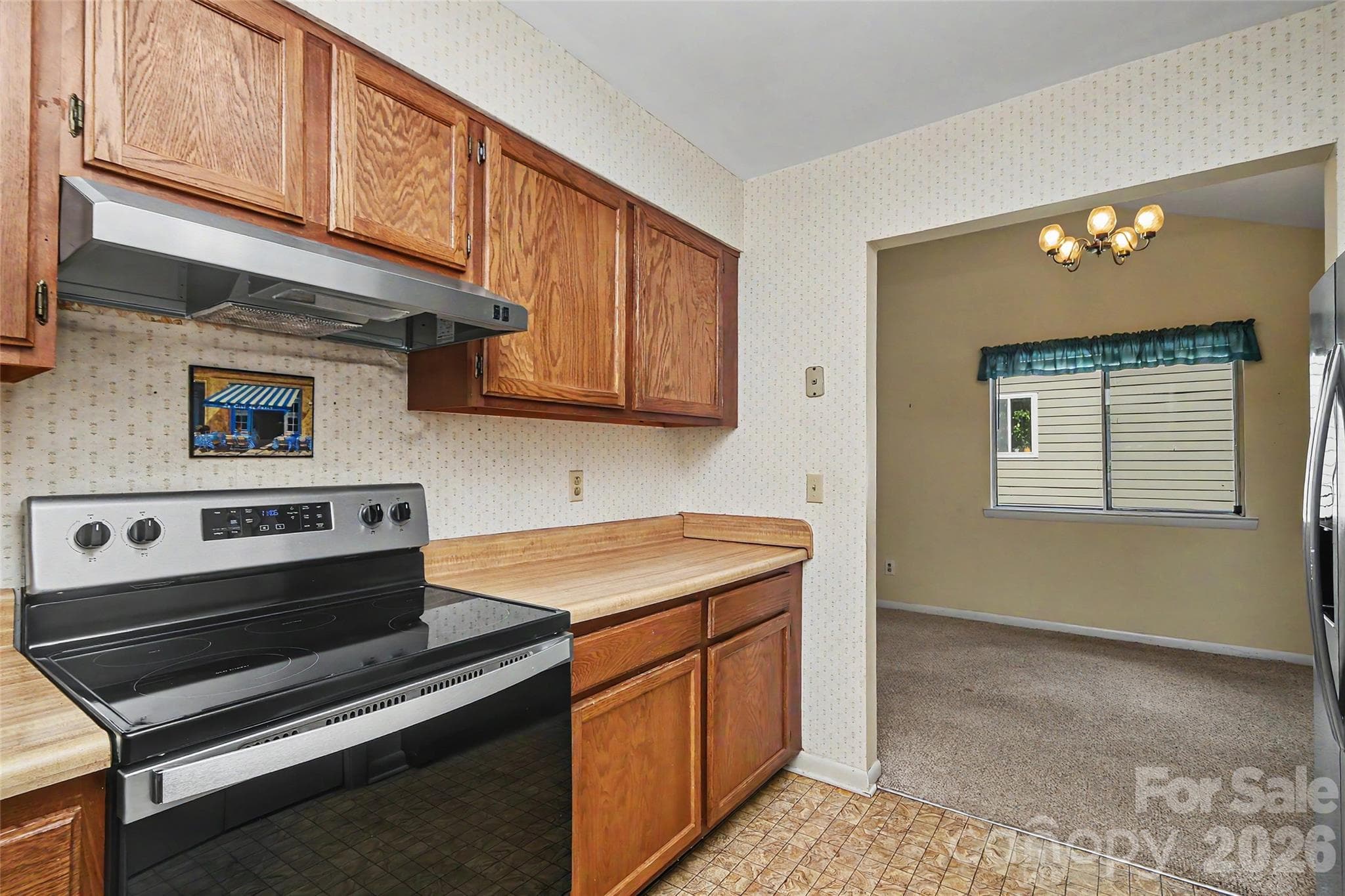 Townhouse at 807 Sardis Cove Drive, Charlotte, photo 14 of 35
