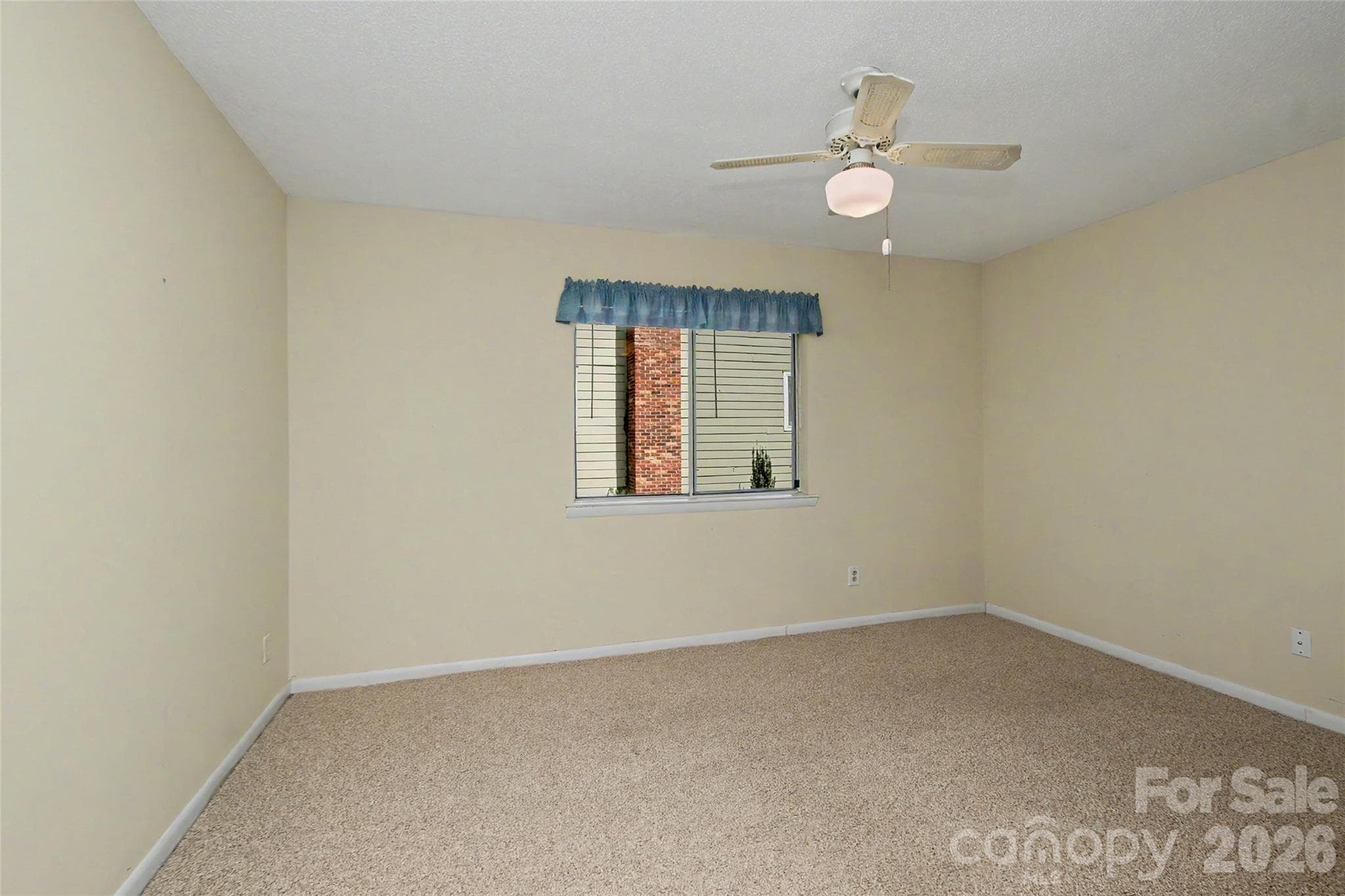 Townhouse at 807 Sardis Cove Drive, Charlotte, photo 24 of 35