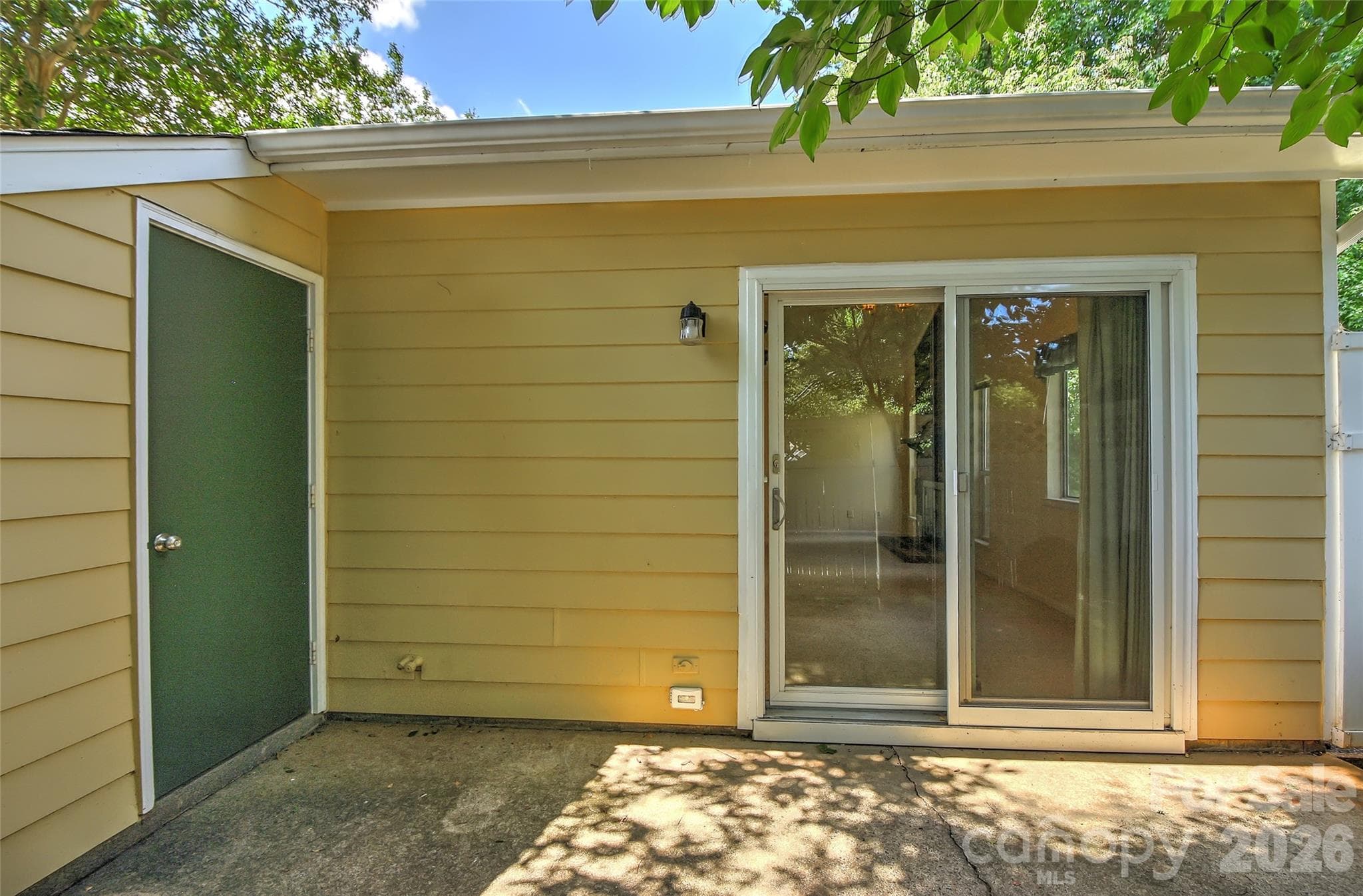 Townhouse at 807 Sardis Cove Drive, Charlotte, photo 27 of 35
