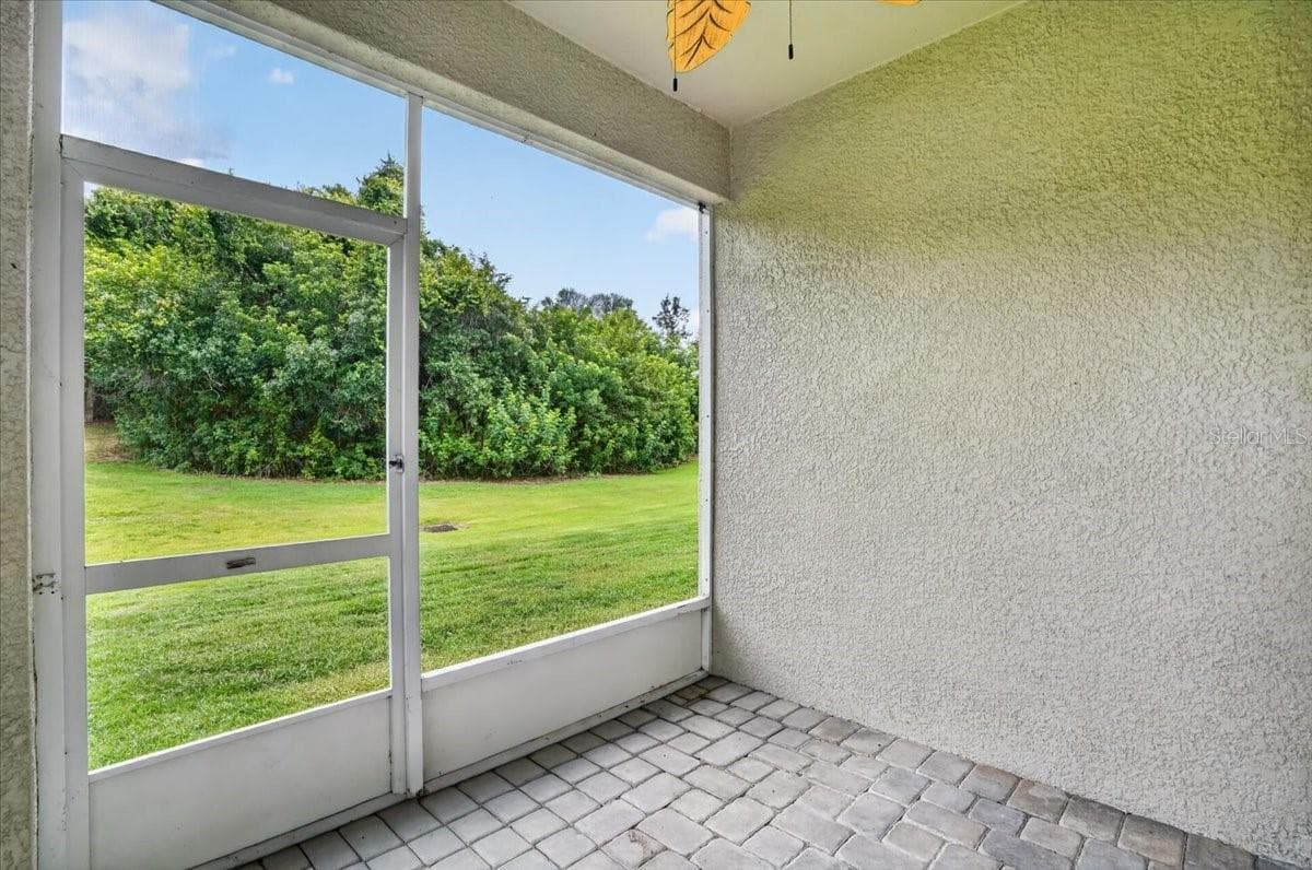 Townhouse at 5057 SKYVIEW LN, BRADENTON, photo 24 of 45
