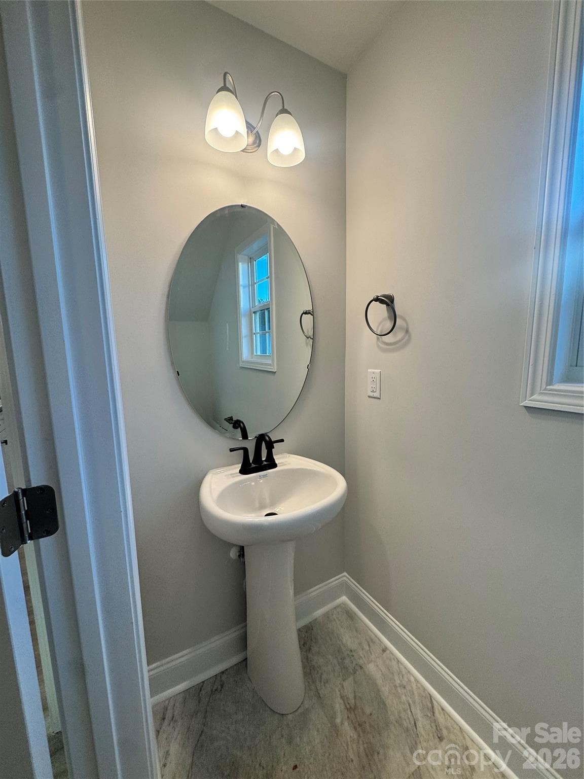 Half bath Representative Photo - 712 Inwood Hill Drive, Gastonia