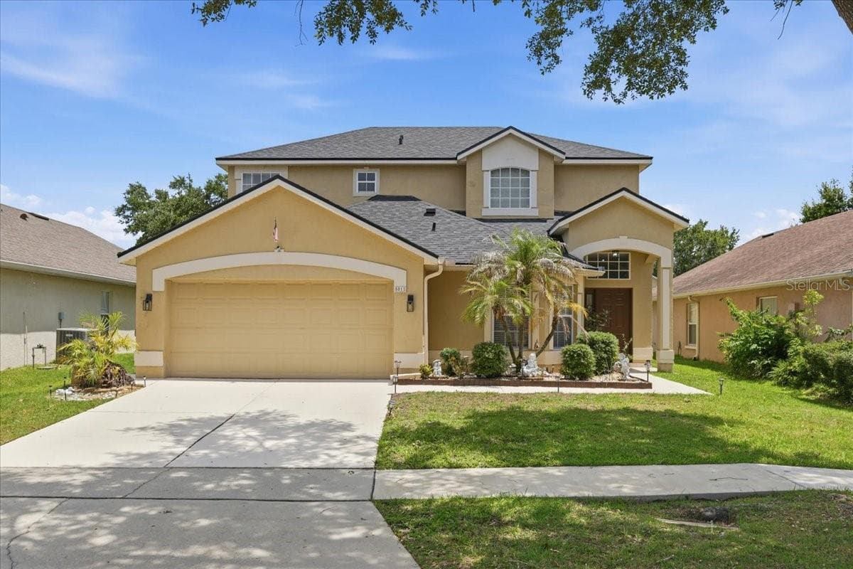 5011 CORTO DR