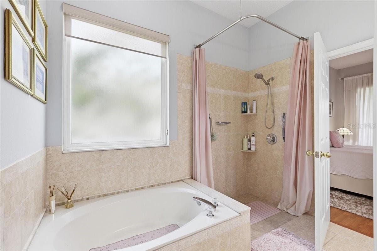 Single Family Residence at 5011 CORTO DR, ORLANDO, photo 16 of 26