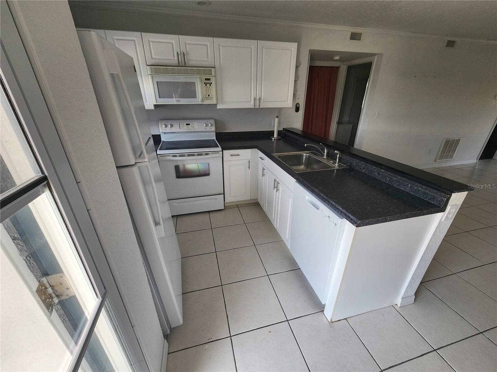 Condominium at 25050 SANDHILL BLVD #B1, PUNTA GORDA, photo 4 of 21