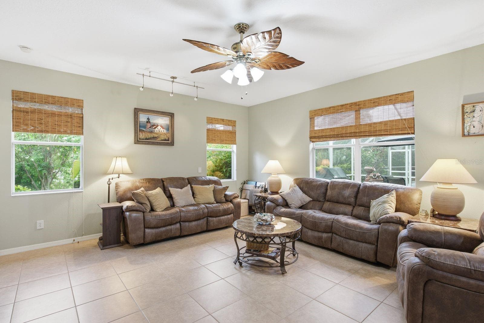 Family room - 4882 W BREEZE CIR, PALM HARBOR