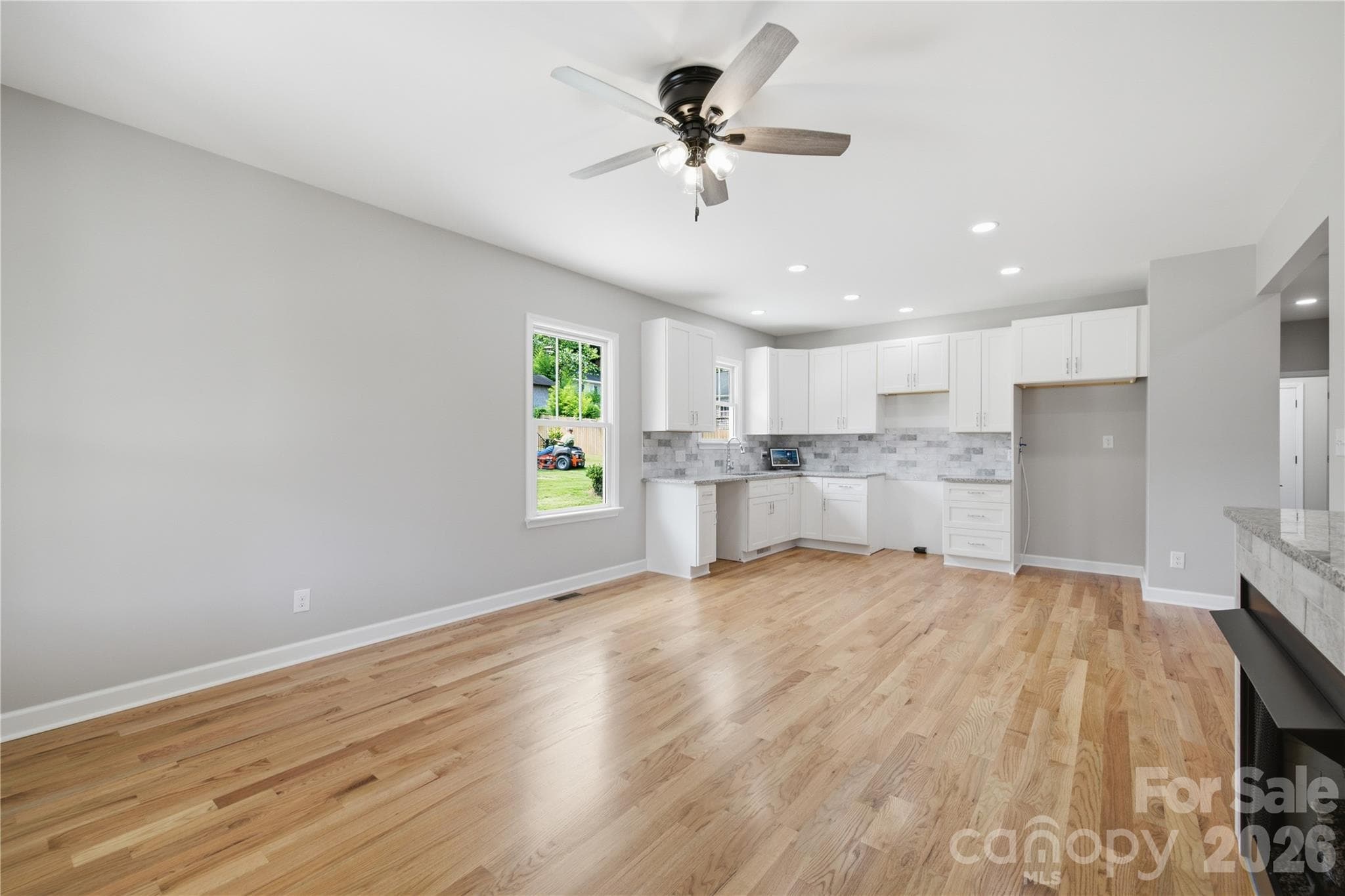 kitchen living area - 404 Williamson Street, Fort Mill