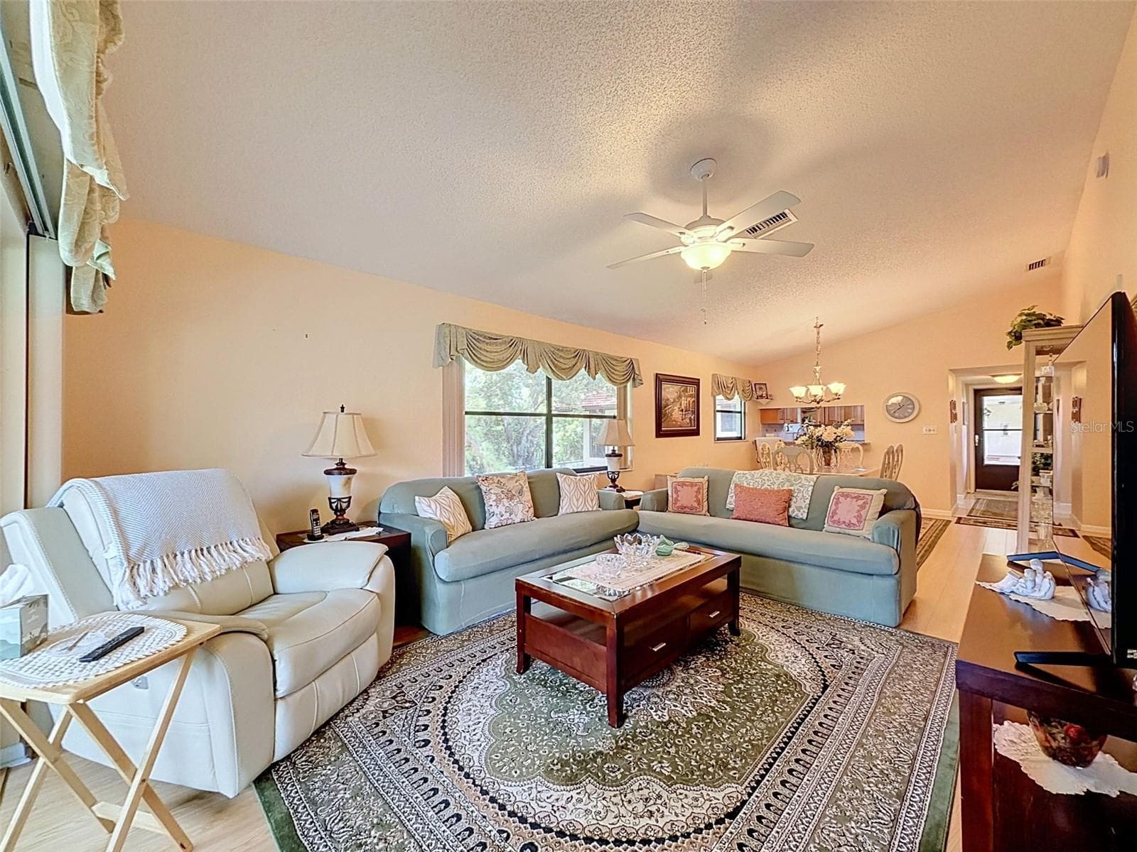 Family Room - 1309 HAMMOCK PINE BLVD #1309, CLEARWATER