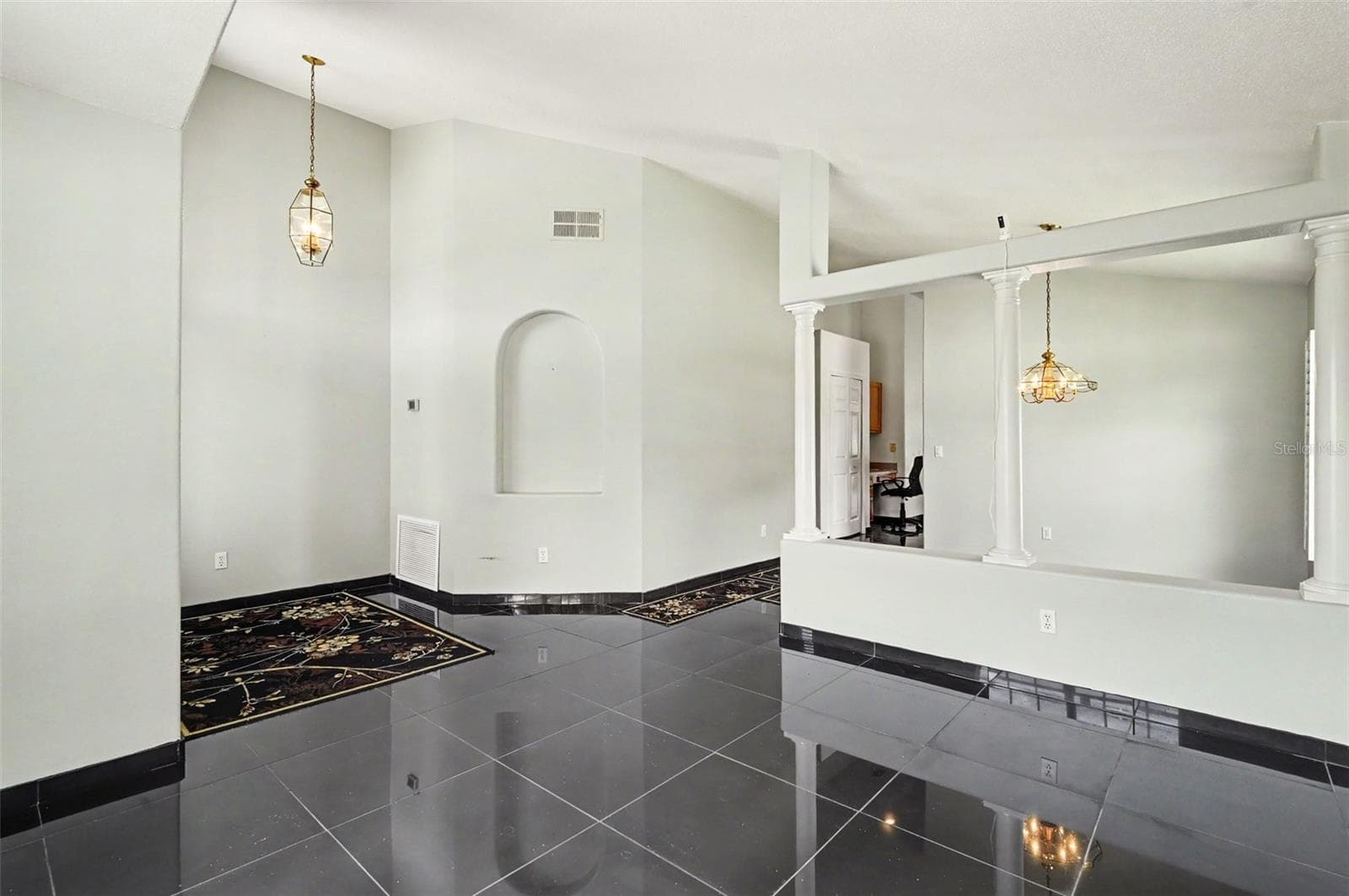 Single Family Residence at 3342 CRYSTAL CREEK BLVD, ORLANDO, photo 6 of 34
