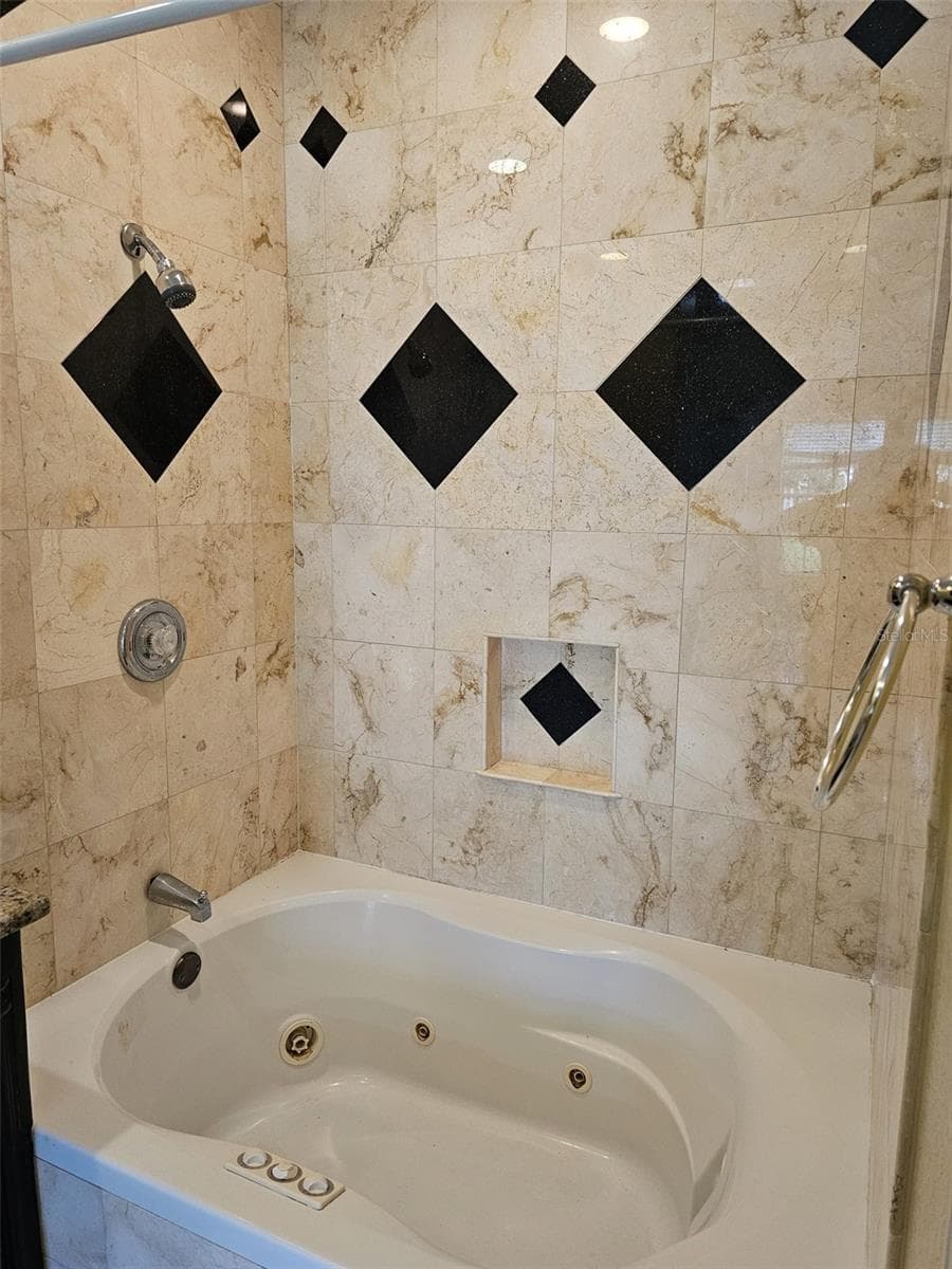 Condominium at 3321 WHITESTONE CIR #102, KISSIMMEE, photo 16 of 30